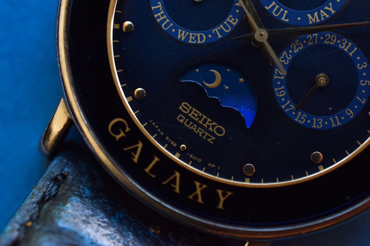 2002 Seiko Galaxy Day/Night Triple Calendar