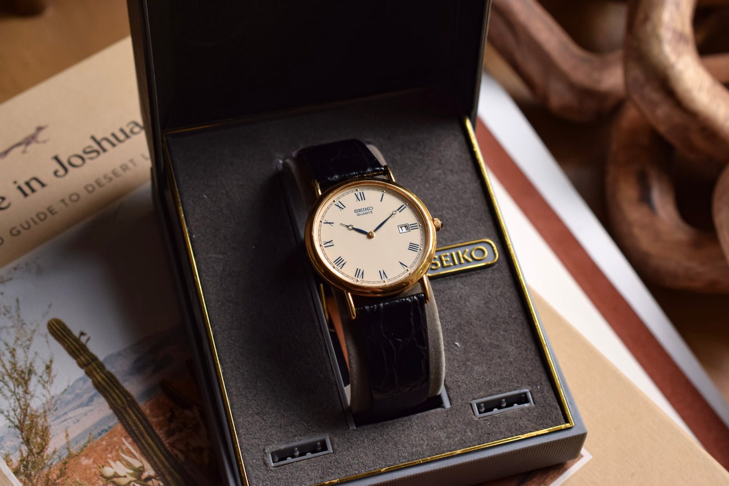 NOS 2004 Seiko Roman Calendar