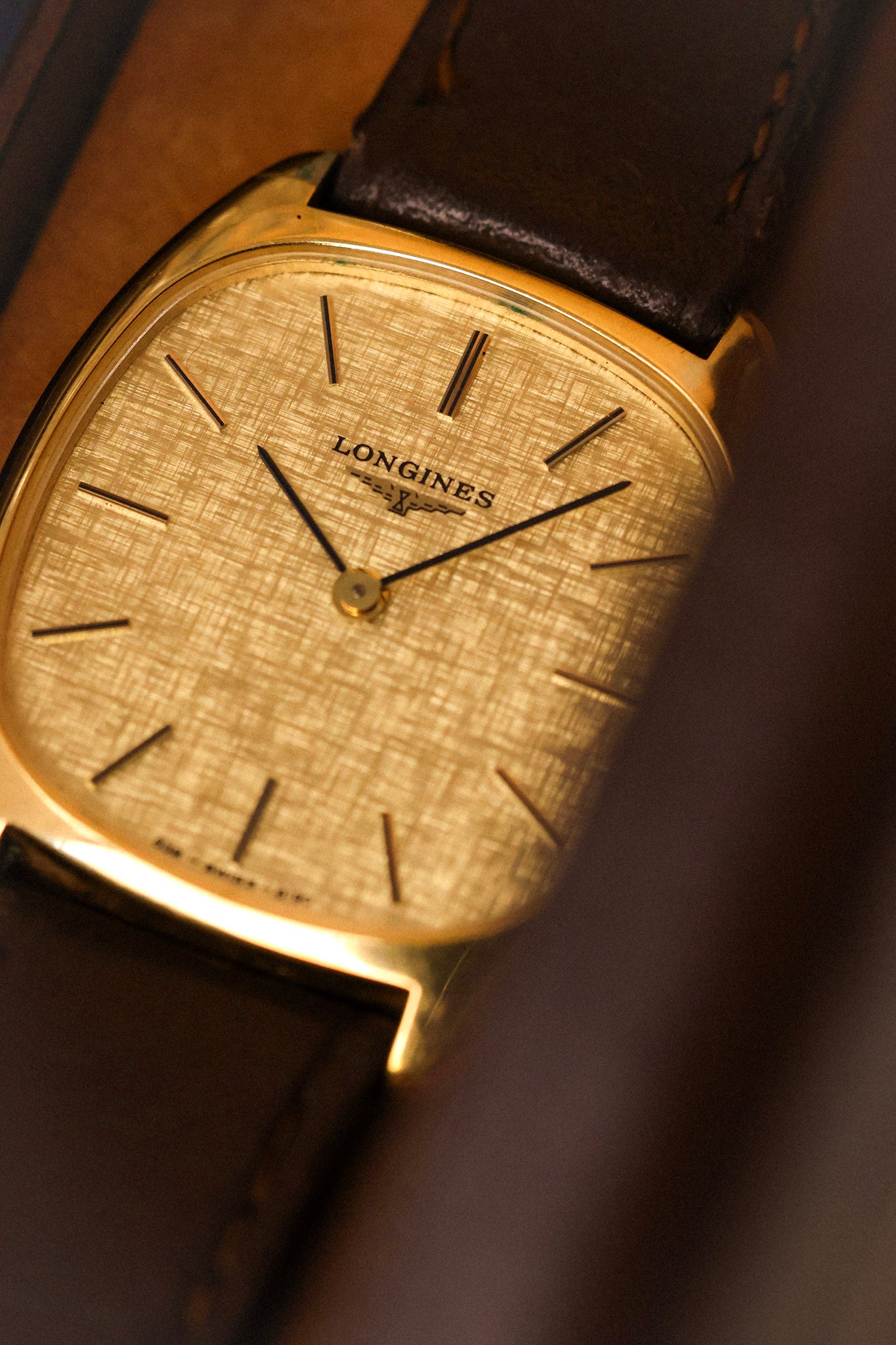 70s Longines Mechanical Linen Tonneau - In Box