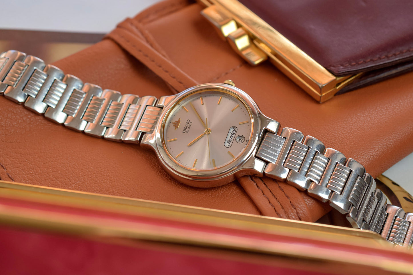 1991 Seiko Galaxy Script Font Day-Date