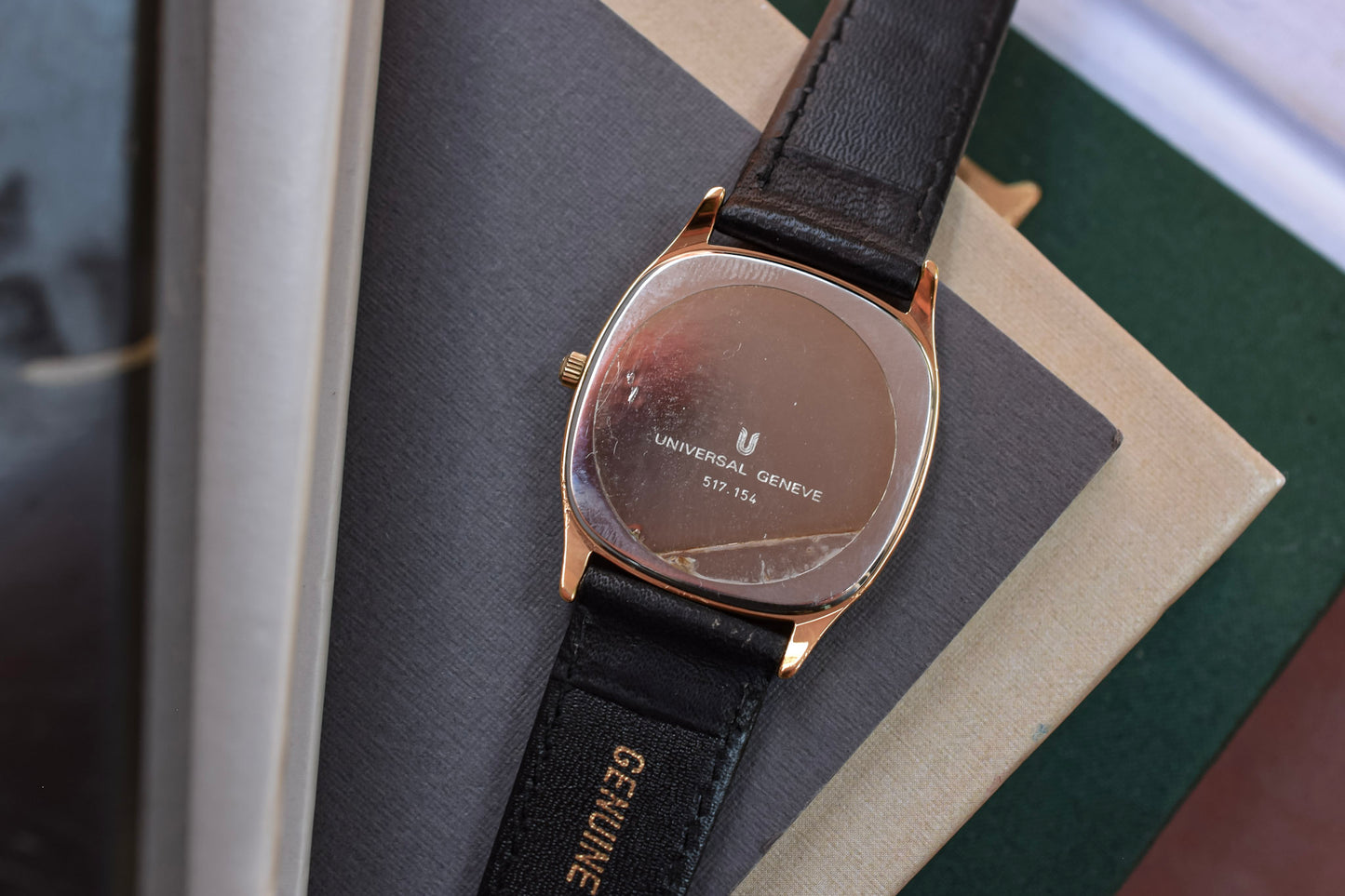 Vintage 10K Gold Plated Universal Geneve Champagne Dial