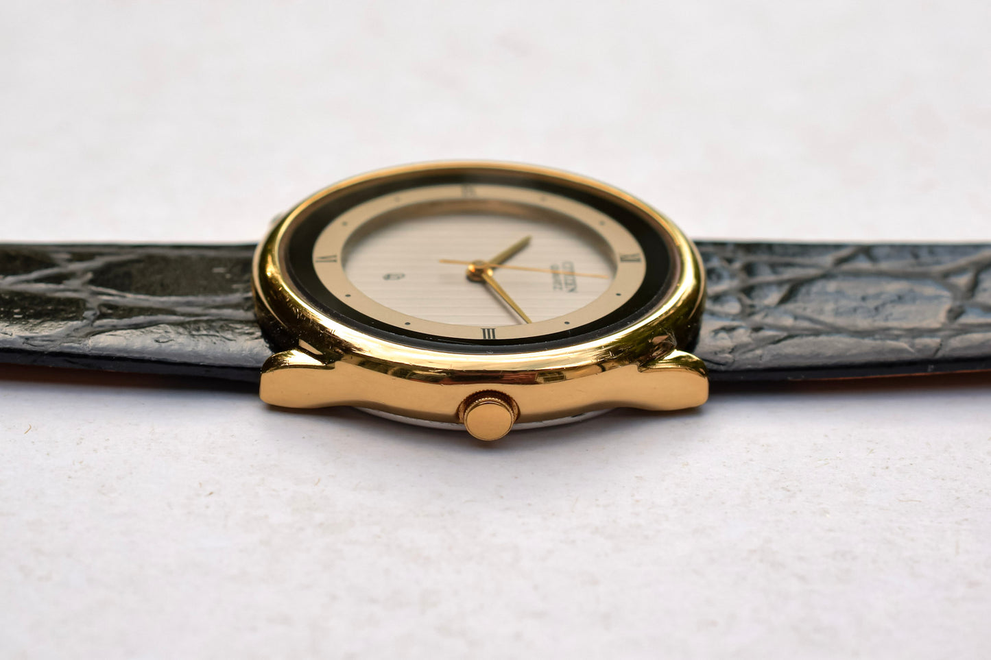 Vintage Citizen CQ Teaked Dial