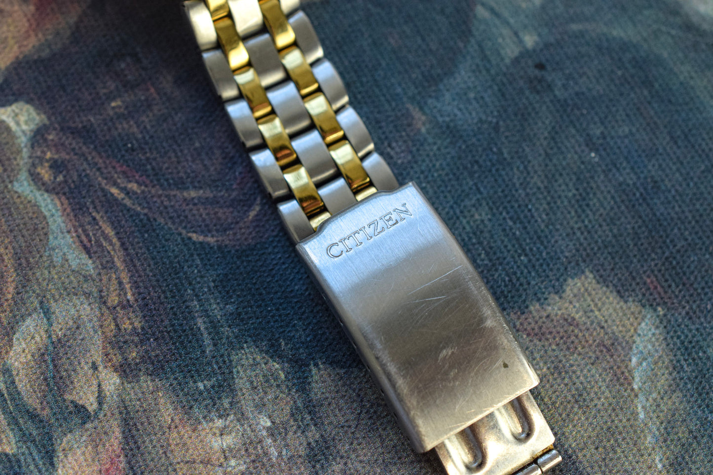 1986 Citizen Two Tone Tapestry Dial Day-Date