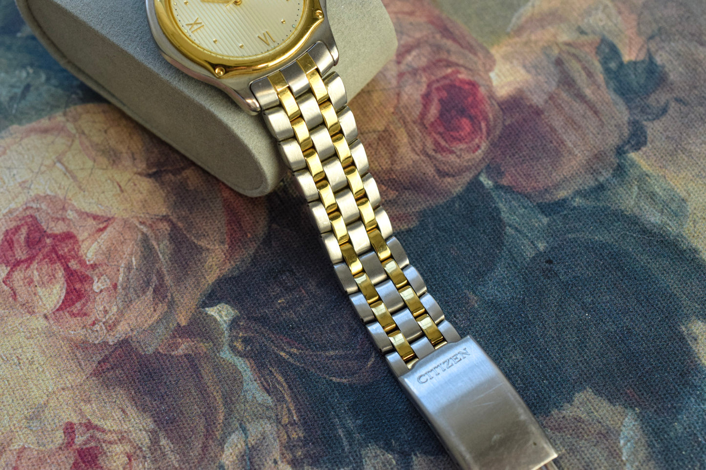 1986 Citizen Two Tone Tapestry Dial Day-Date