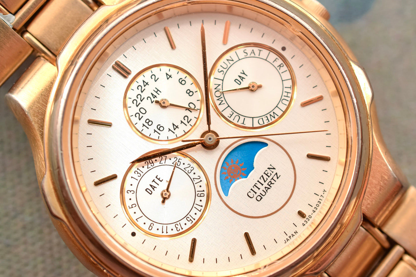 1988 Citizen Day & Night Calendar