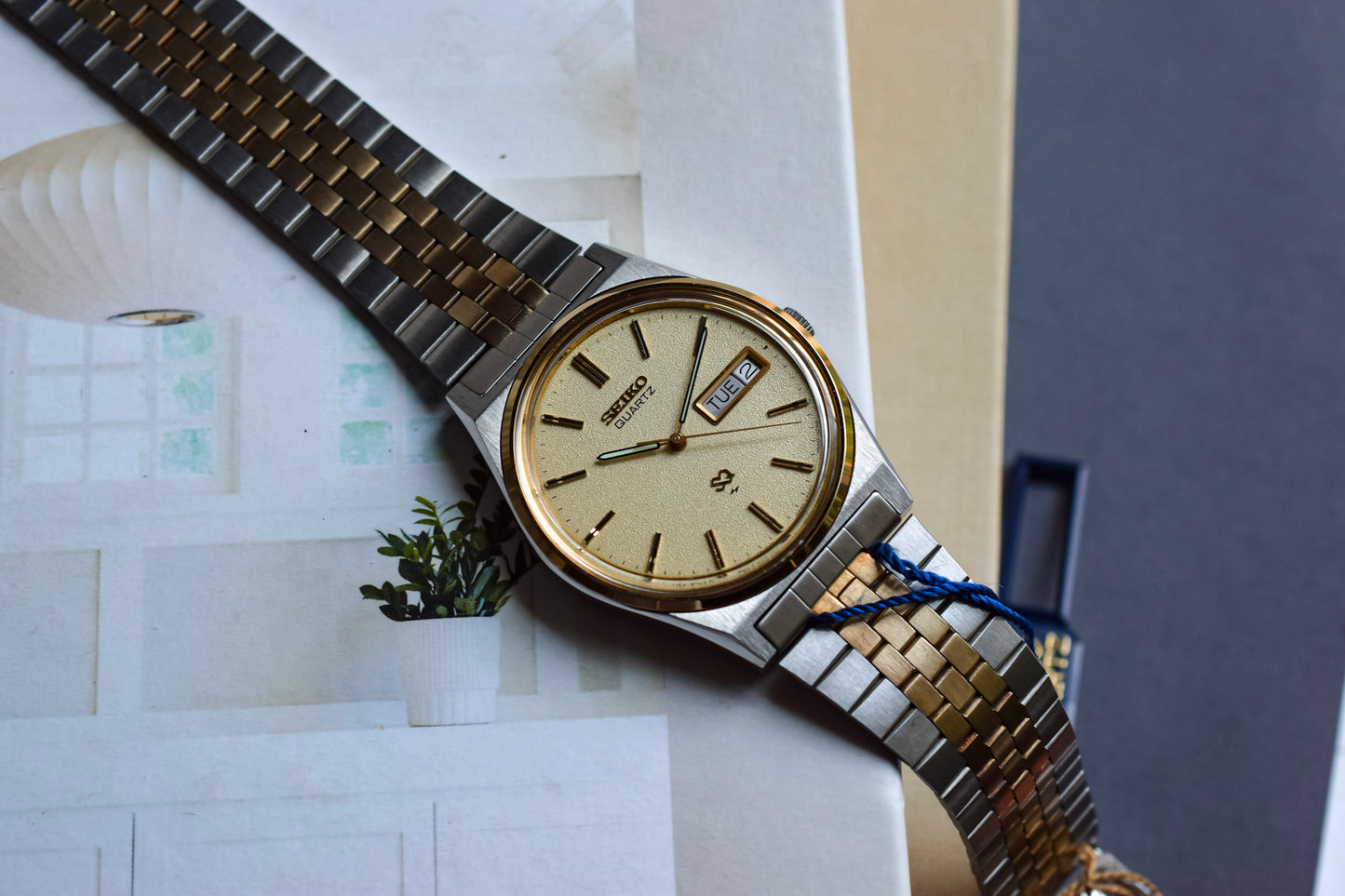 1982 NOS Seiko SQ Champagne Sparkle Dial Day-Date