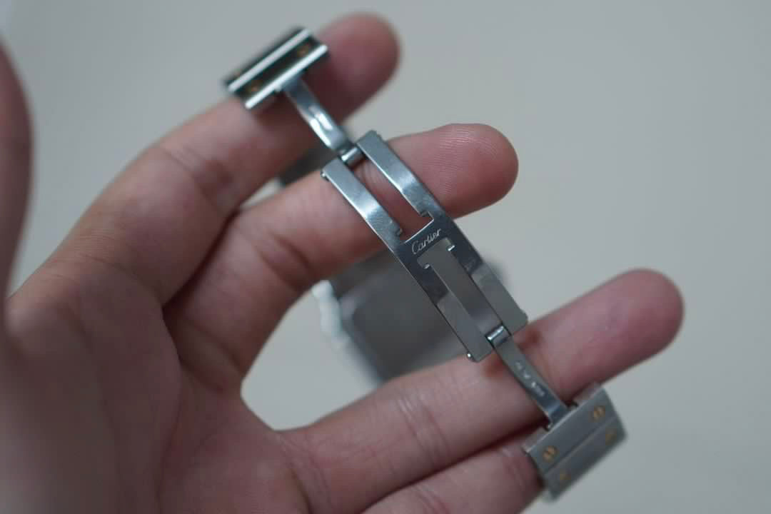 Neo-vintage Cartier Santos Galbee in box