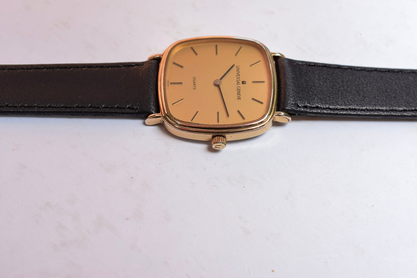 Vintage Universal Geneve Champagne TV