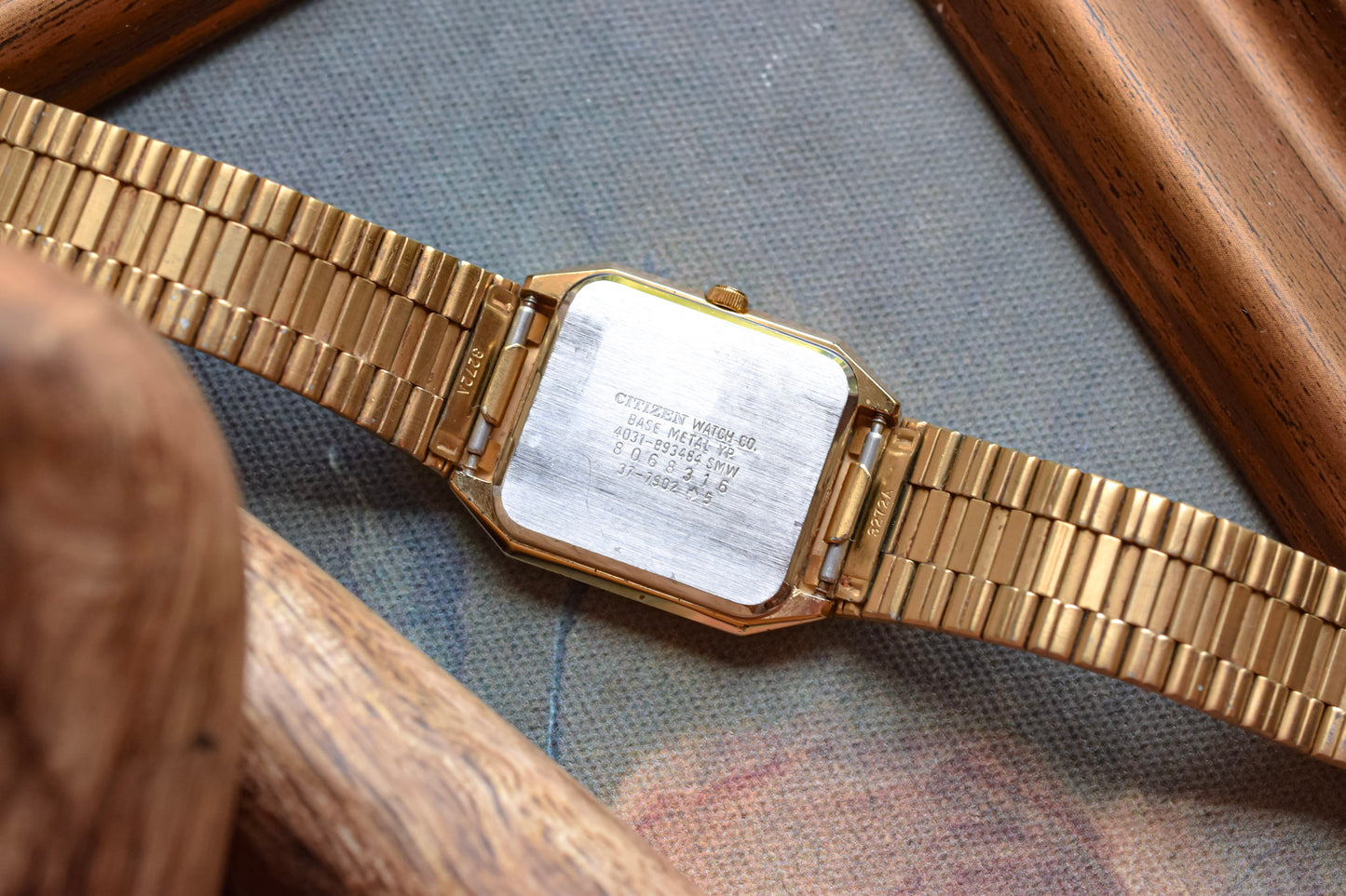 1988 Citizen CQ Black Dial Octo