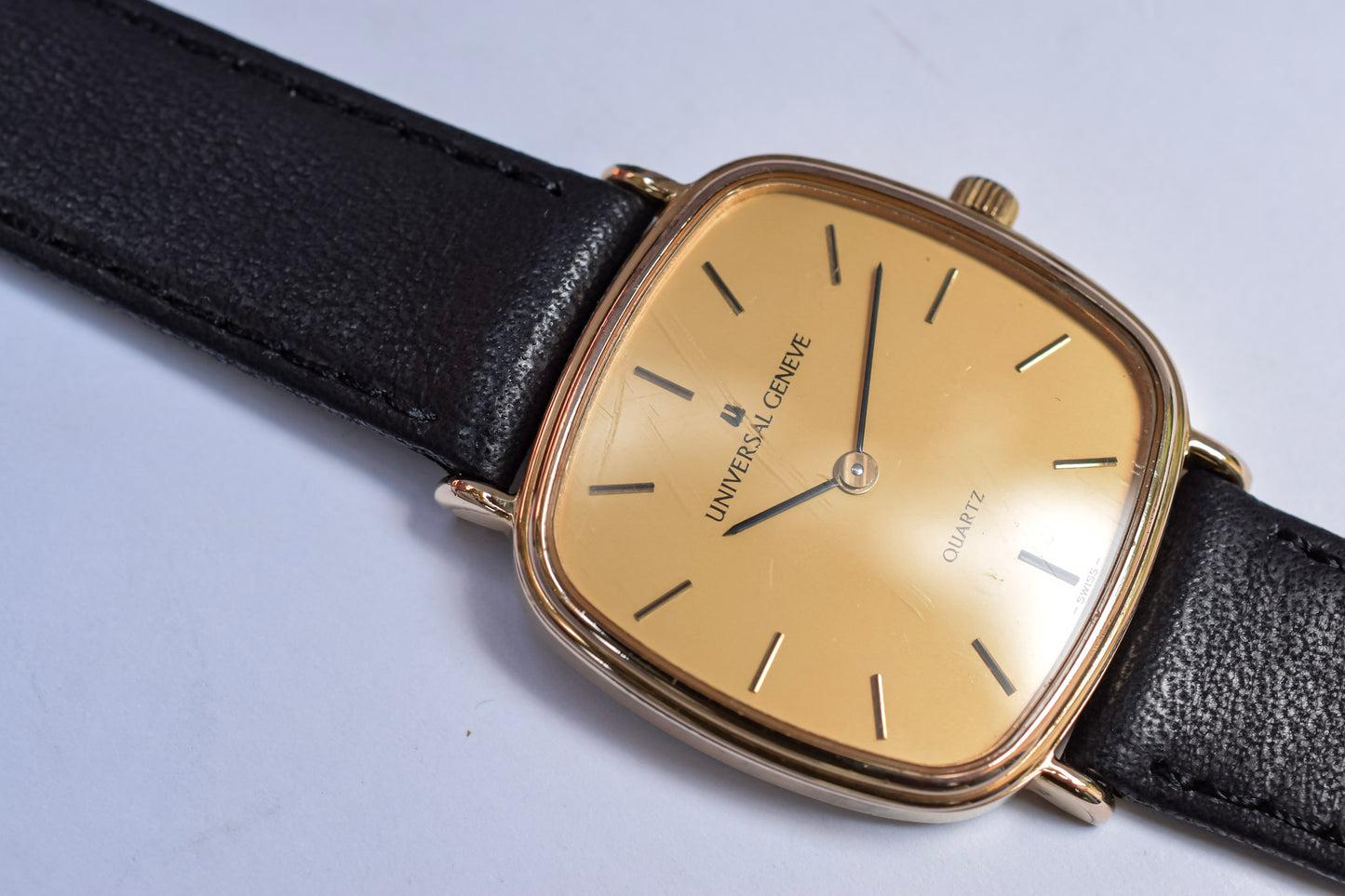 Vintage Universal Geneve Champagne TV