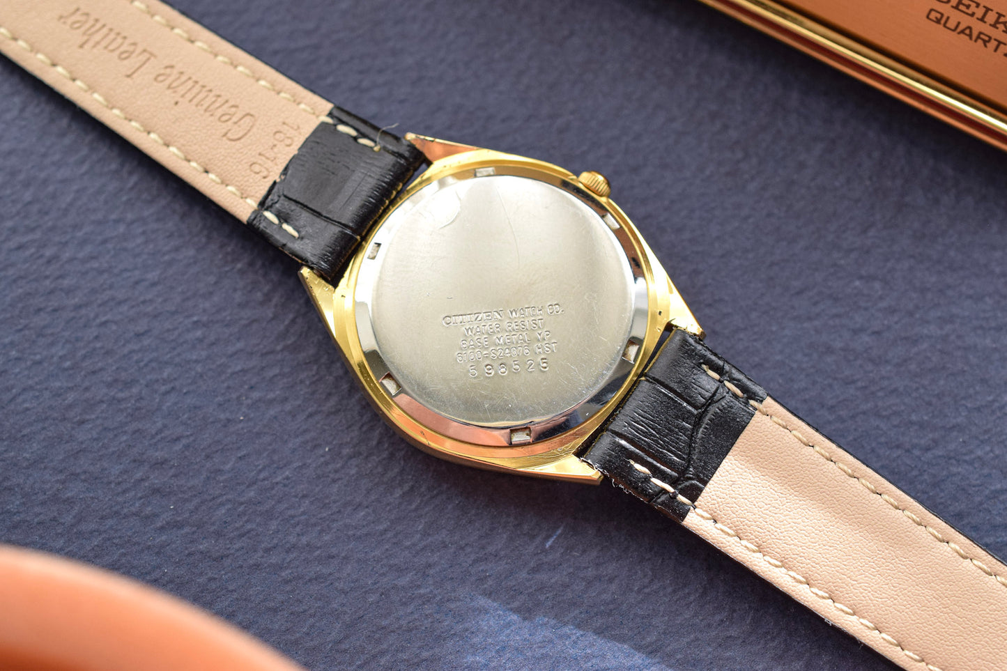 1995 Citizen CQ Golden Day-Date