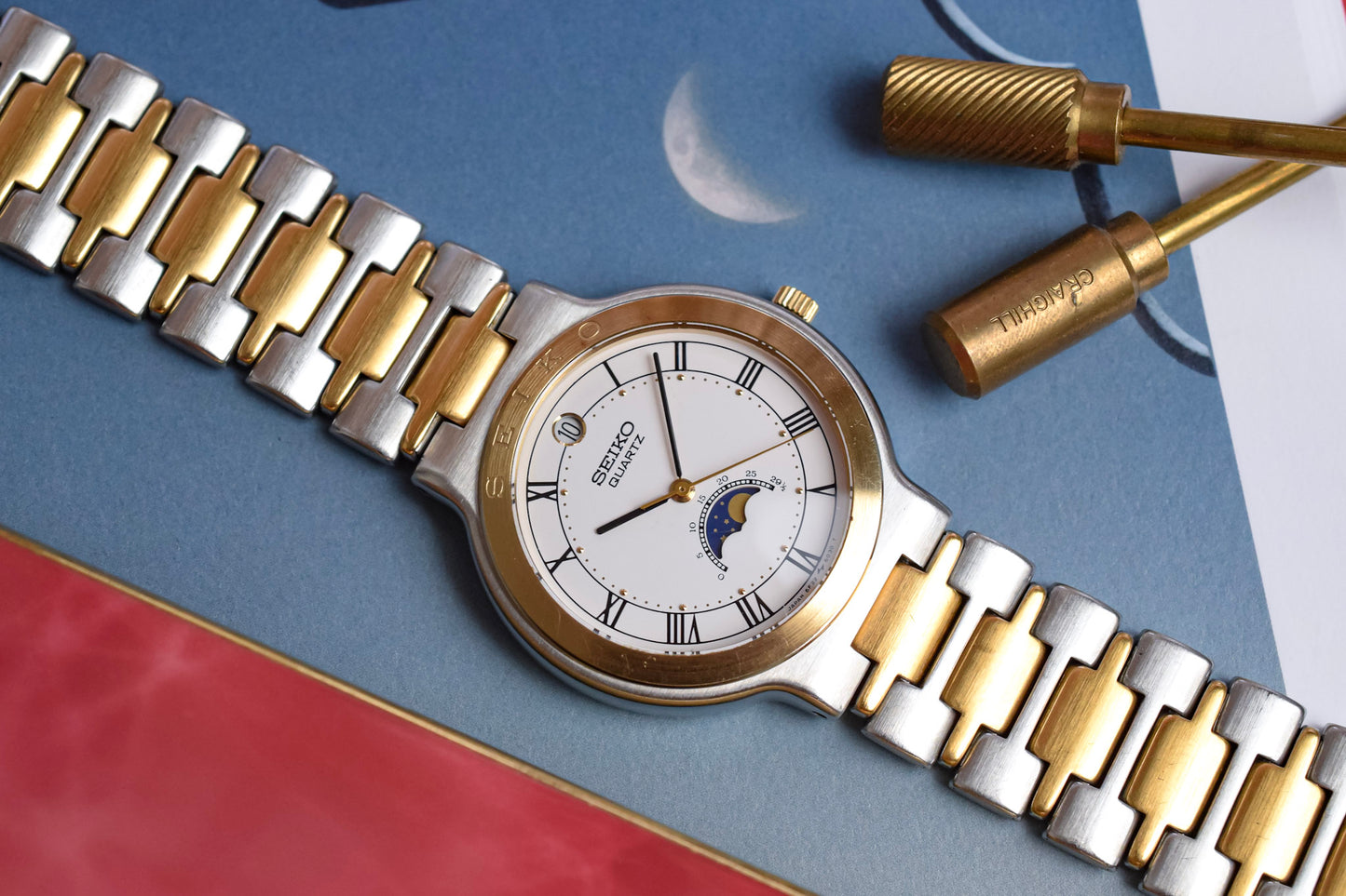 1988 Seiko Two Toned Roman Moonphase Calendar