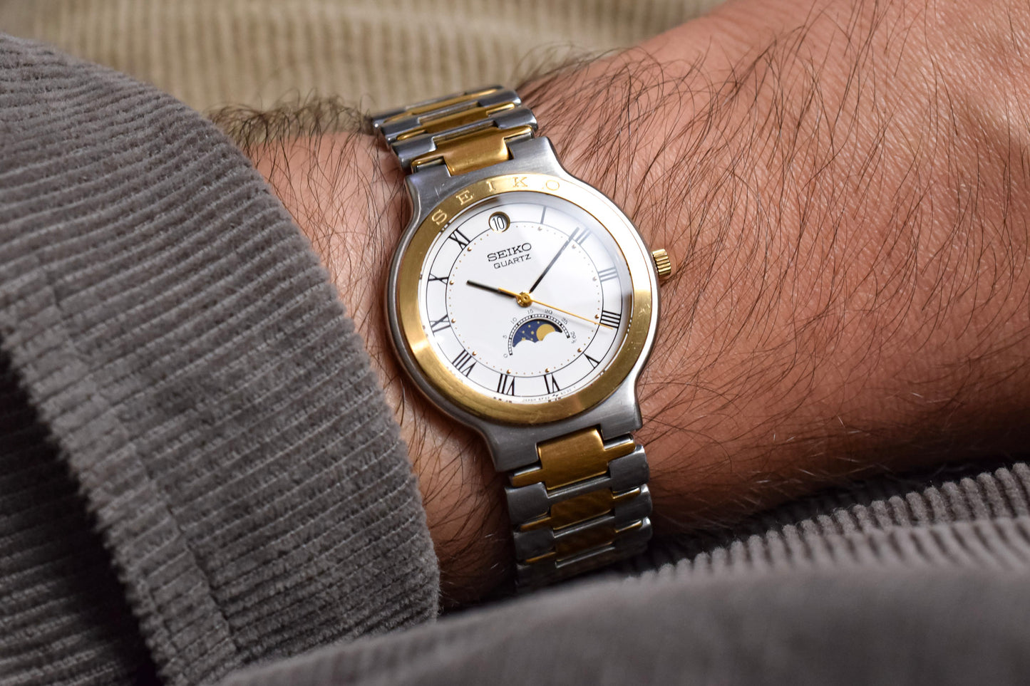 1988 Seiko Two Toned Roman Moonphase Calendar