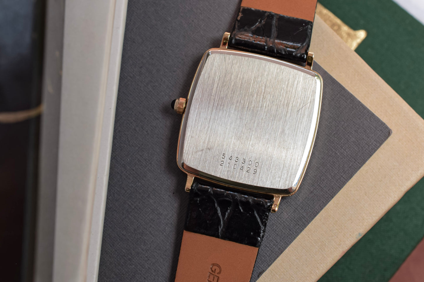Vintage Universal Geneve Roman Dial Chariot