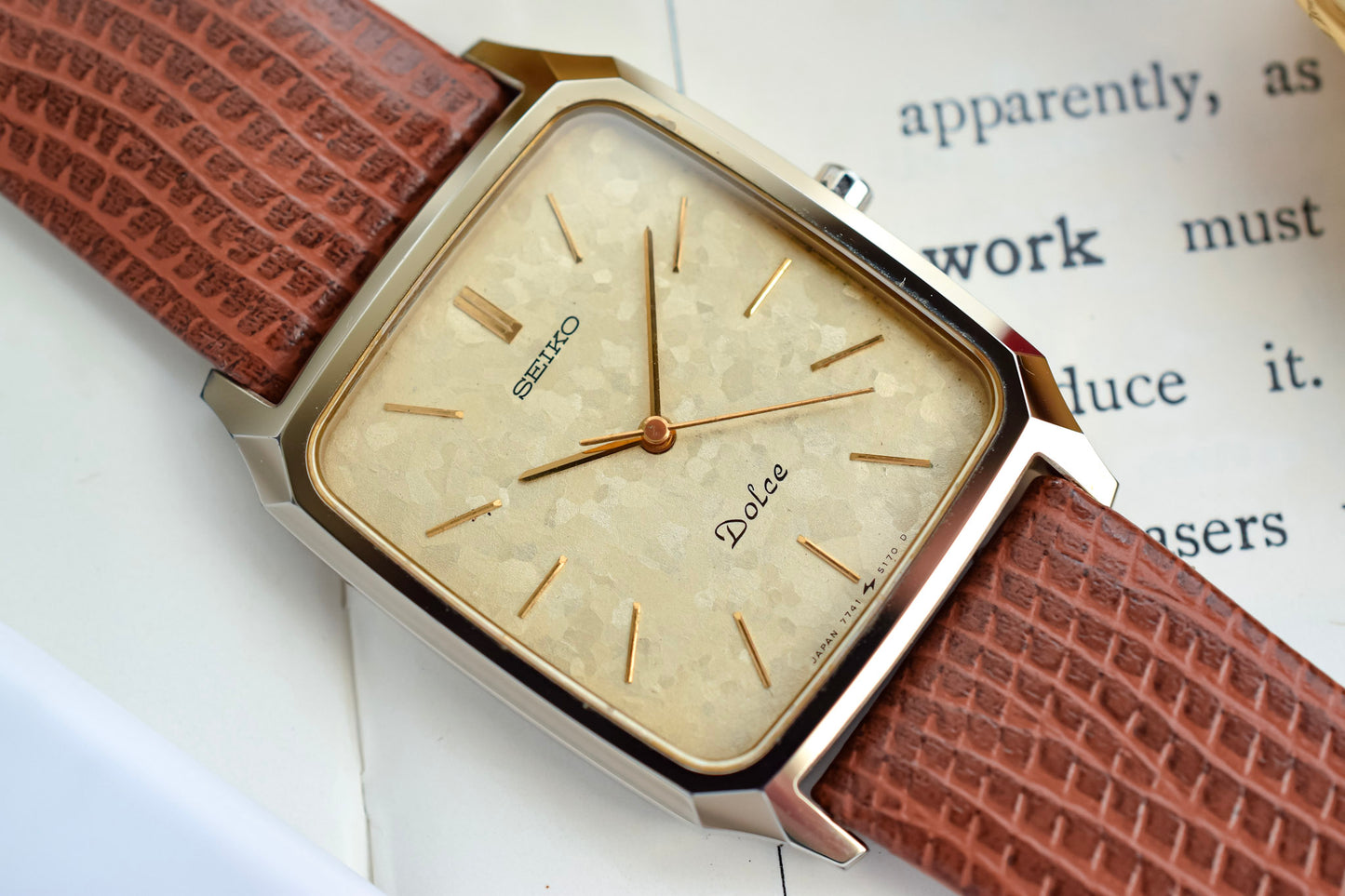 1989 Seiko Dolce Snowflake Ceramic Octo