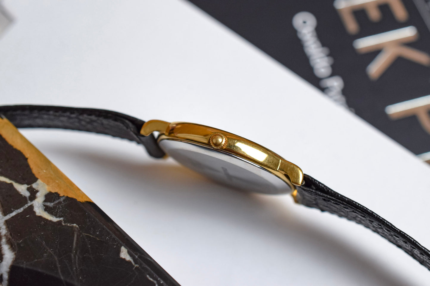 Vintage Longines Quartz Roman Dial "Charleston" Calatrava