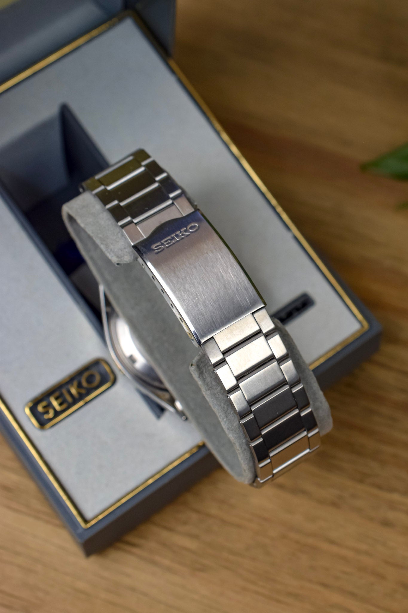 1983 Seiko 5 Automatic Honeycomb Day-Date - NOS