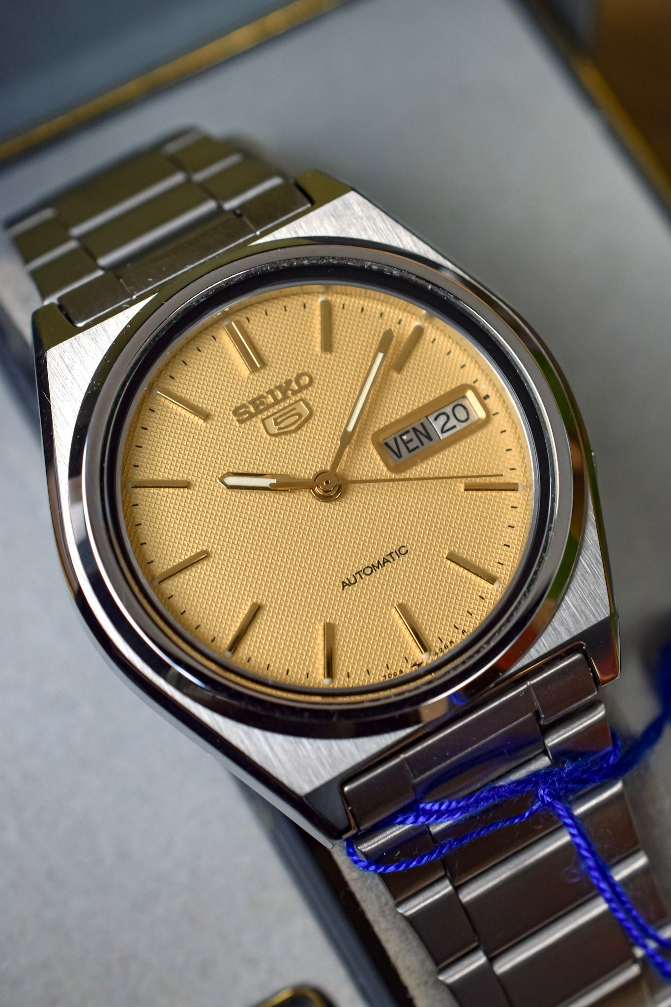 1983 Seiko 5 Automatic Honeycomb Day-Date - NOS