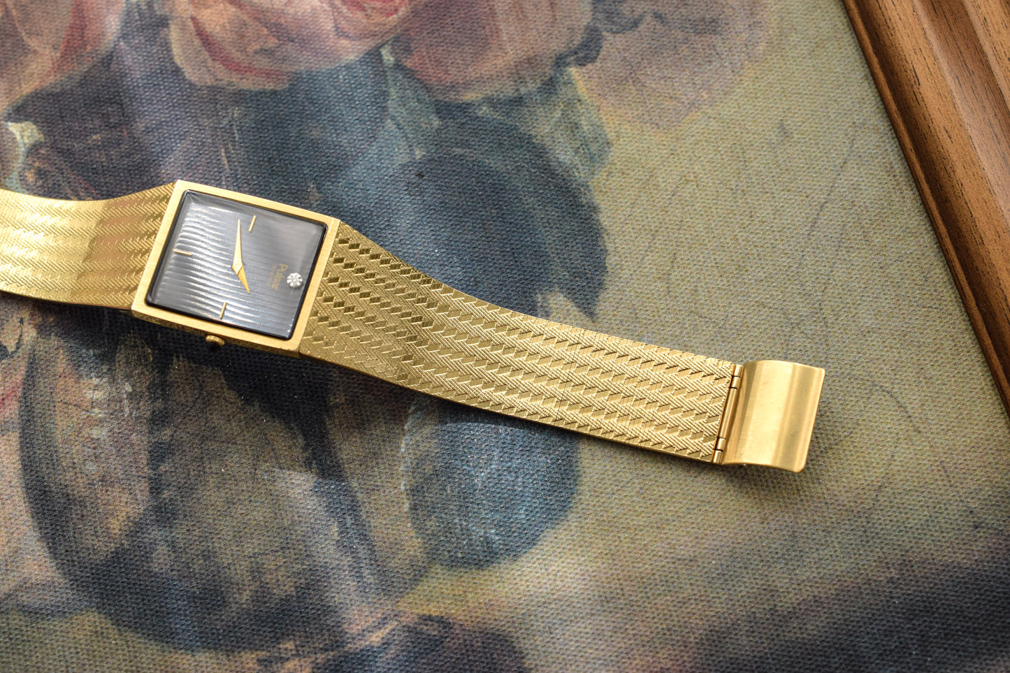 1987 Pulsar Textured Integrated Bracelet Tank