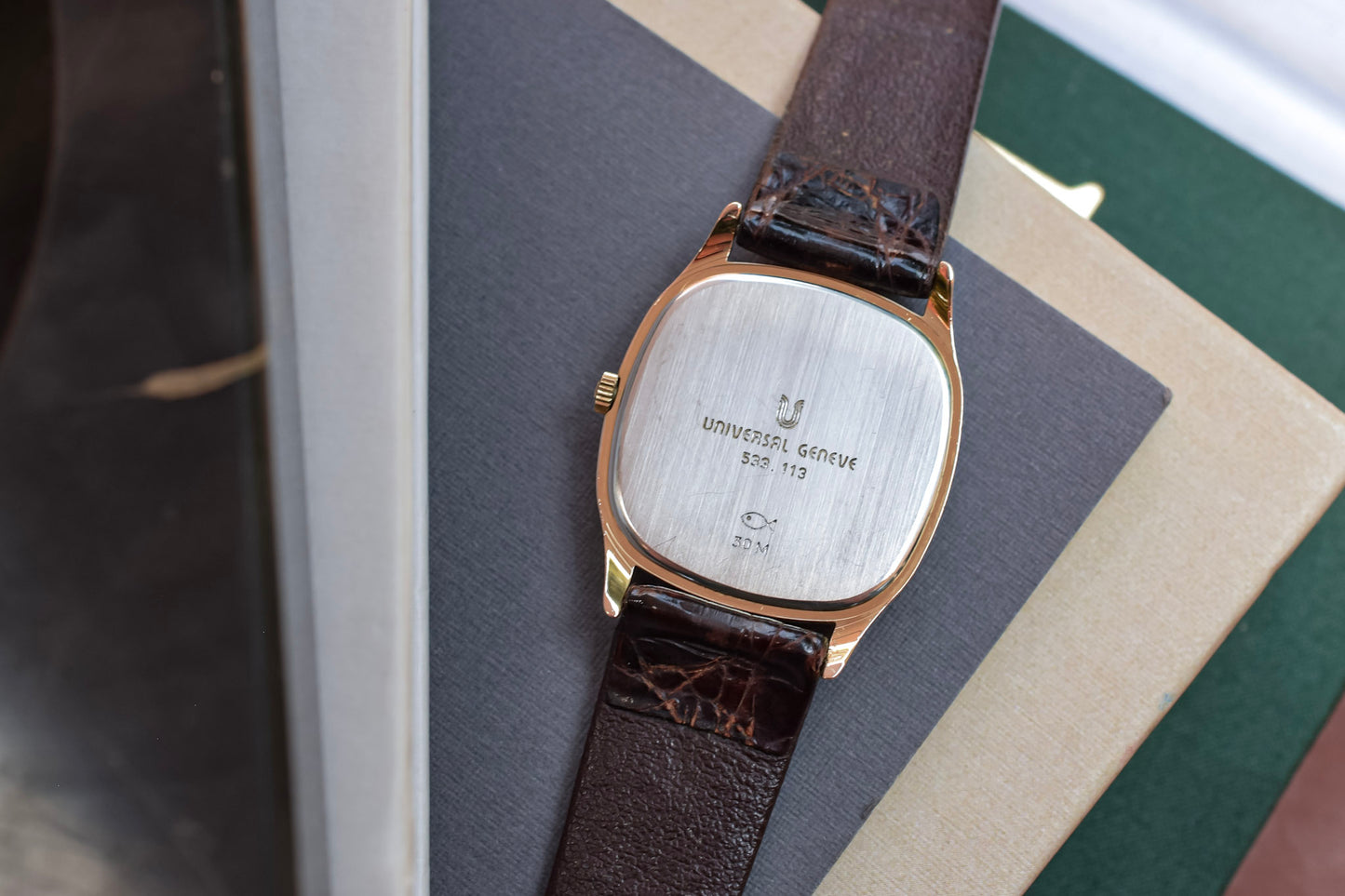 Vintage 10K Gold Plated Universal Geneve Burgundy Roman Dial