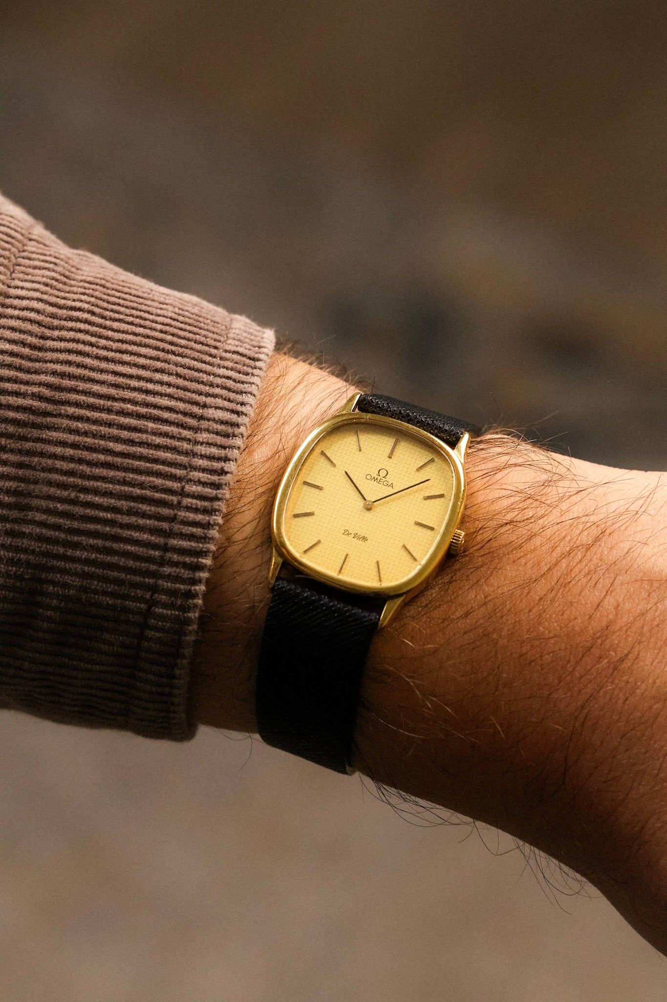 1970s Omega De Ville Golden Hobnail Motif Ellipse