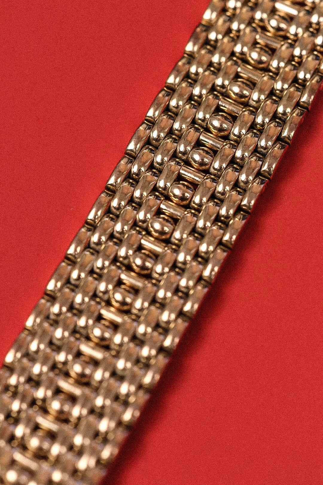 Longines Quartz Golden Flagship TV