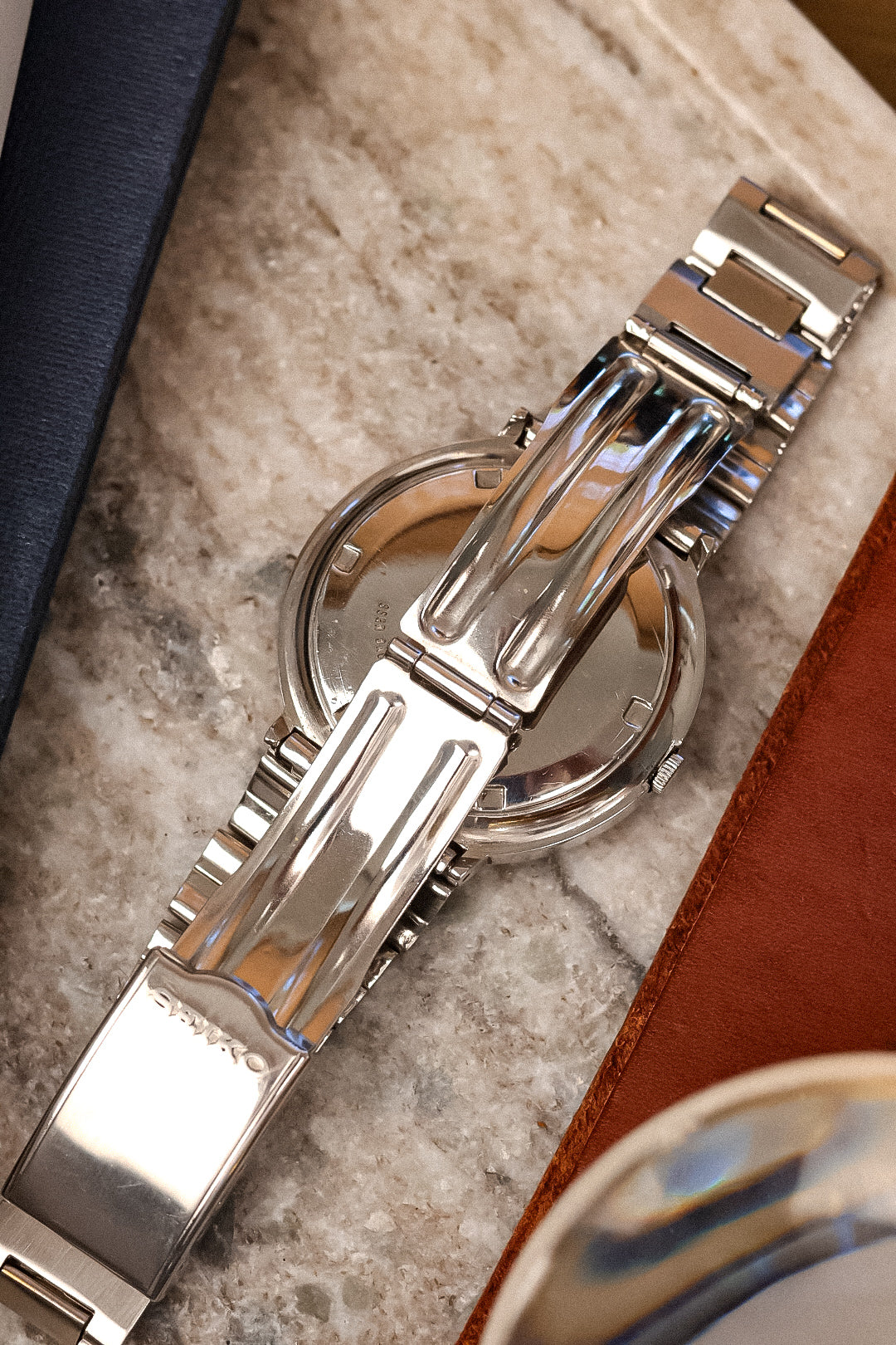 1974 Seiko Steel Retro Crimso Calendar
