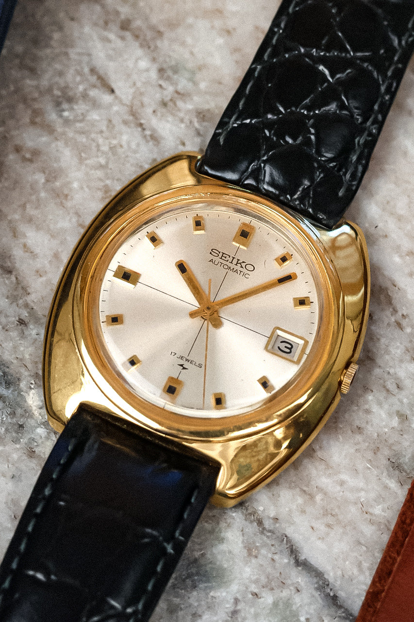 1969 Seiko Cushion Crosshair Calendar