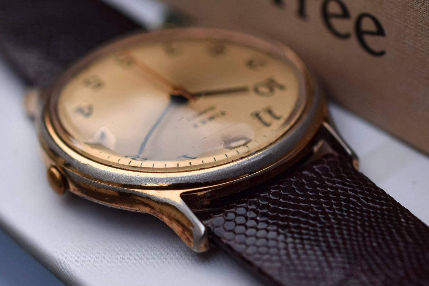 Vintage Q Timex Quartz Watch