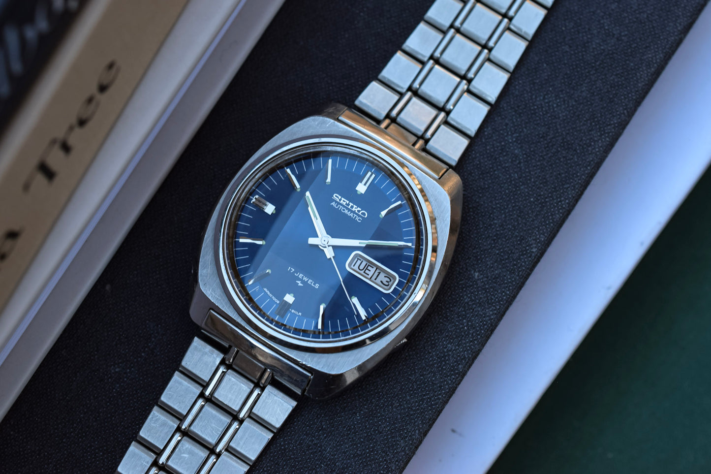 1976 Seiko Automatic Blue Dial Faceted Crystal Day/Date Watch