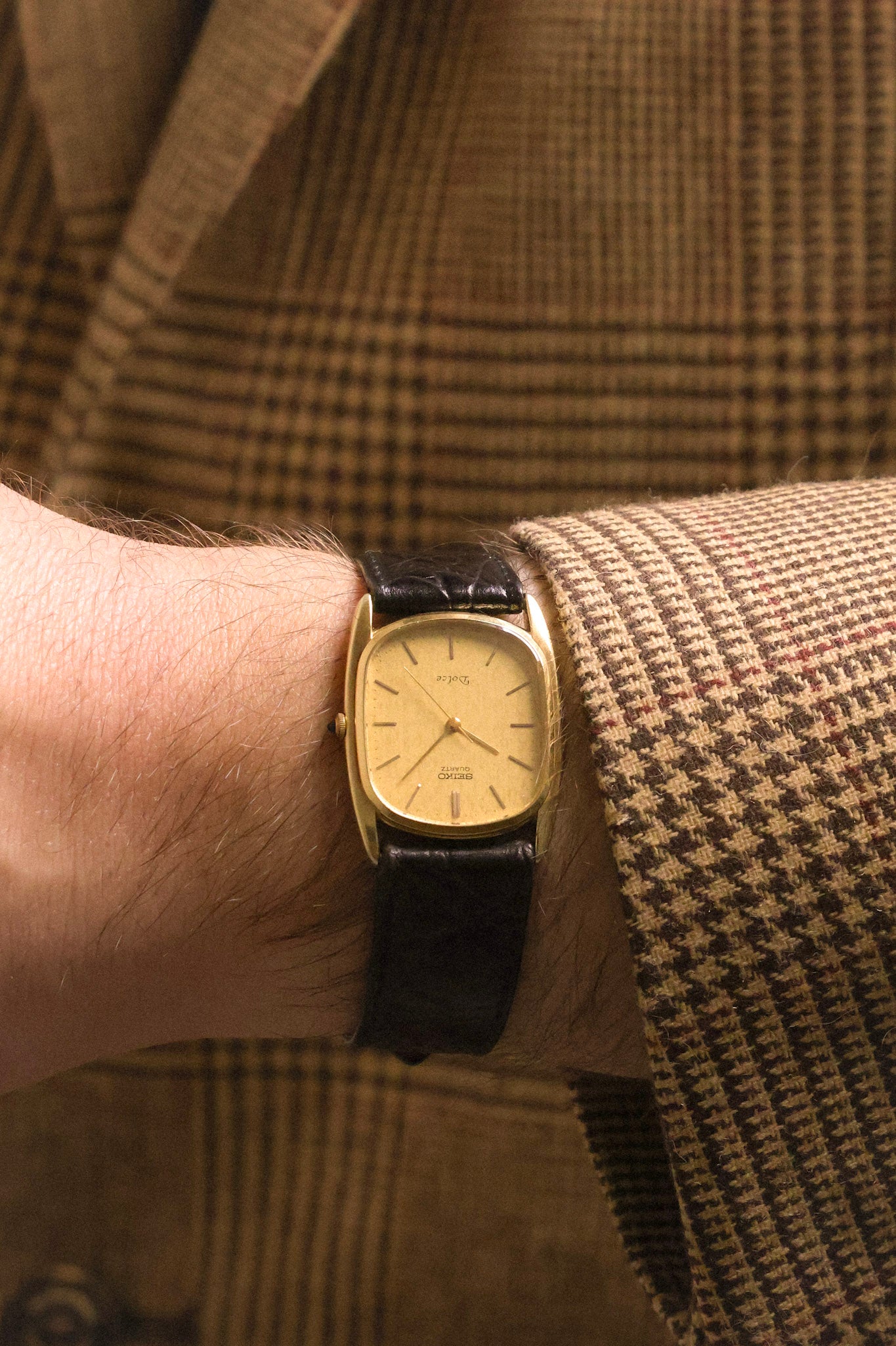 1981 Seiko Dolce Golden Snowflake Ellipse