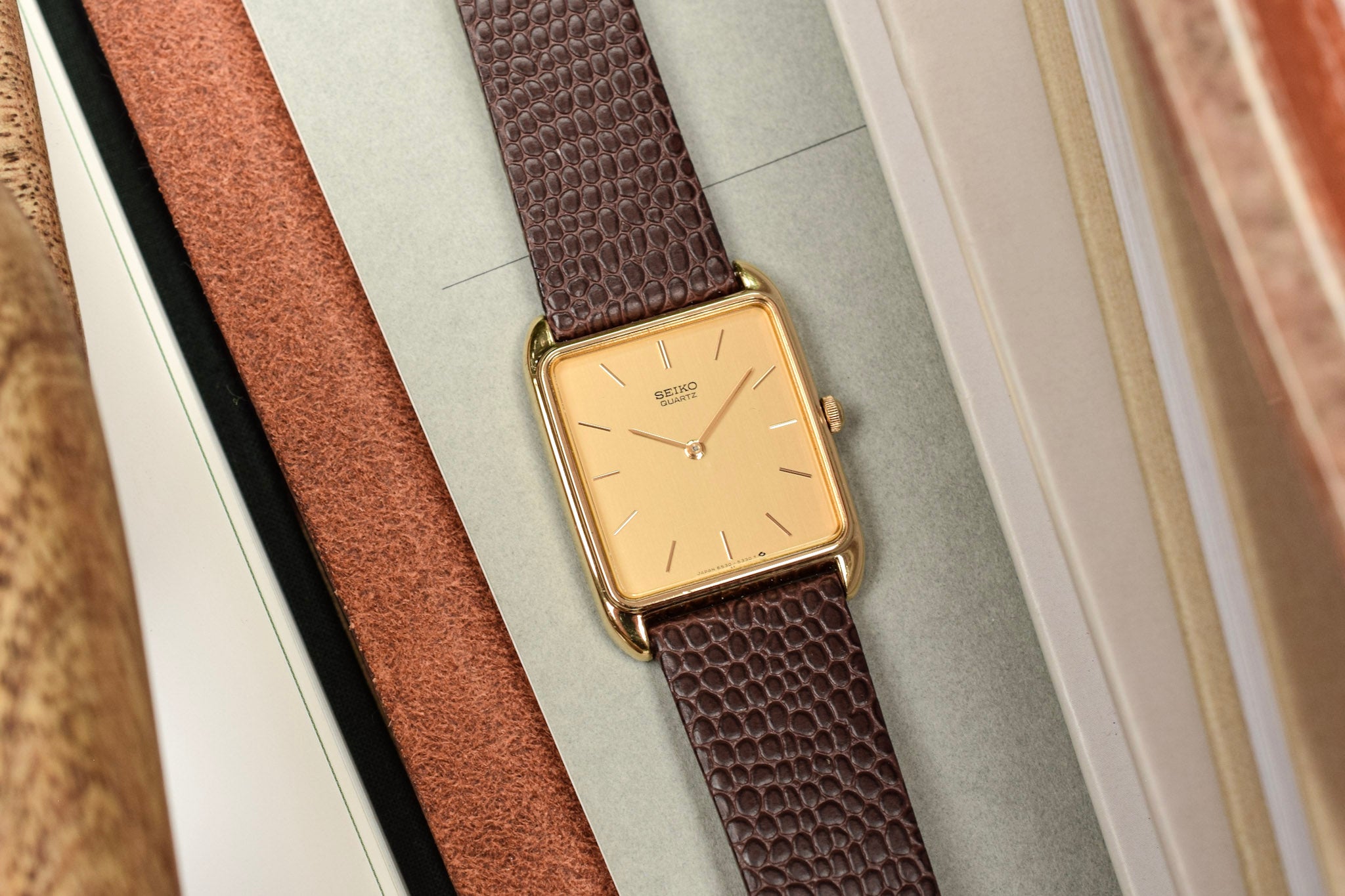 Step Bezel 1983 Seiko Stepped Bezel Tank – Oldtimer Watch Shop