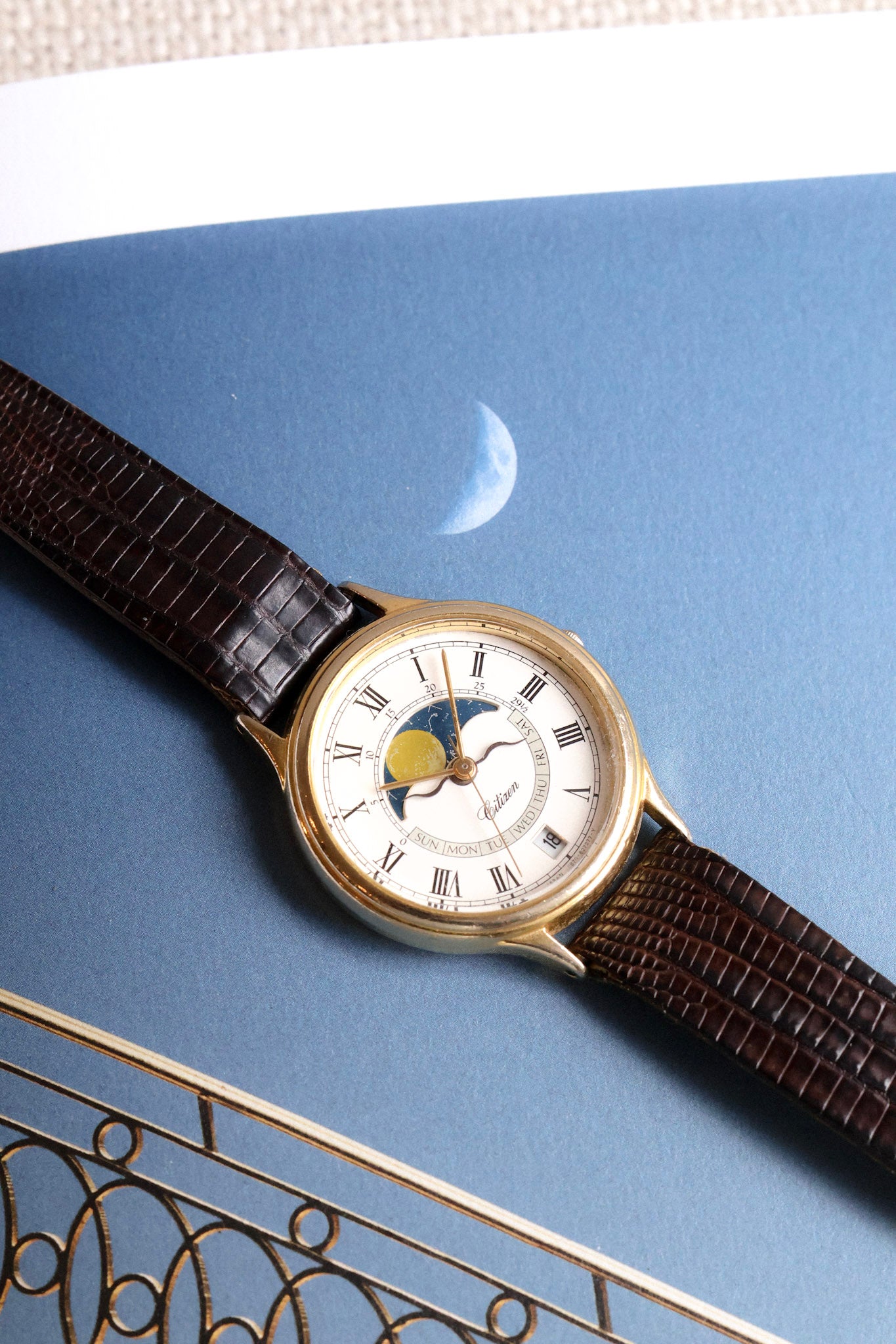 1987 Citizen Moonphase Calendar - Midsized