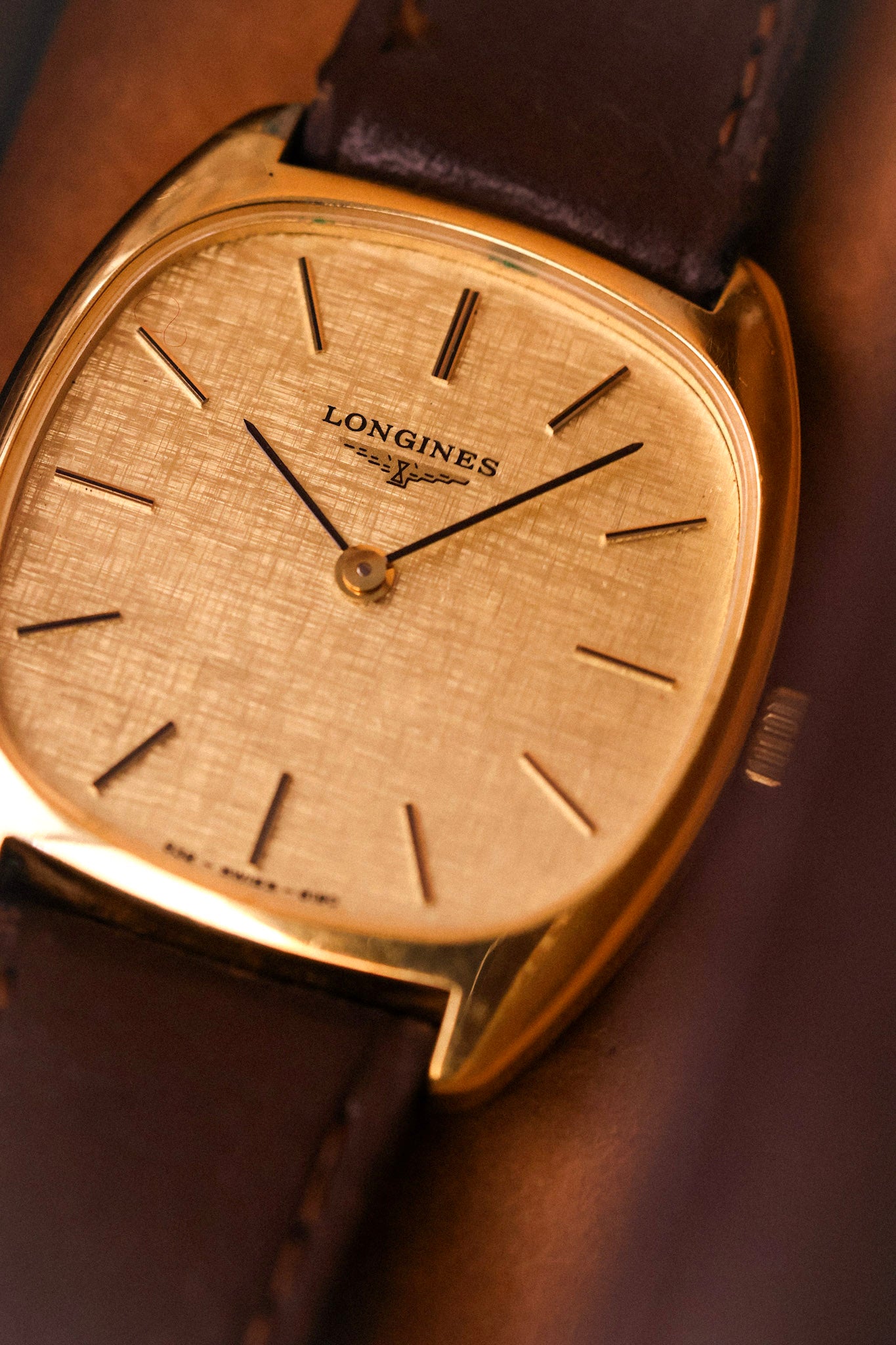 70s Longines Mechanical Linen Tonneau - In Box