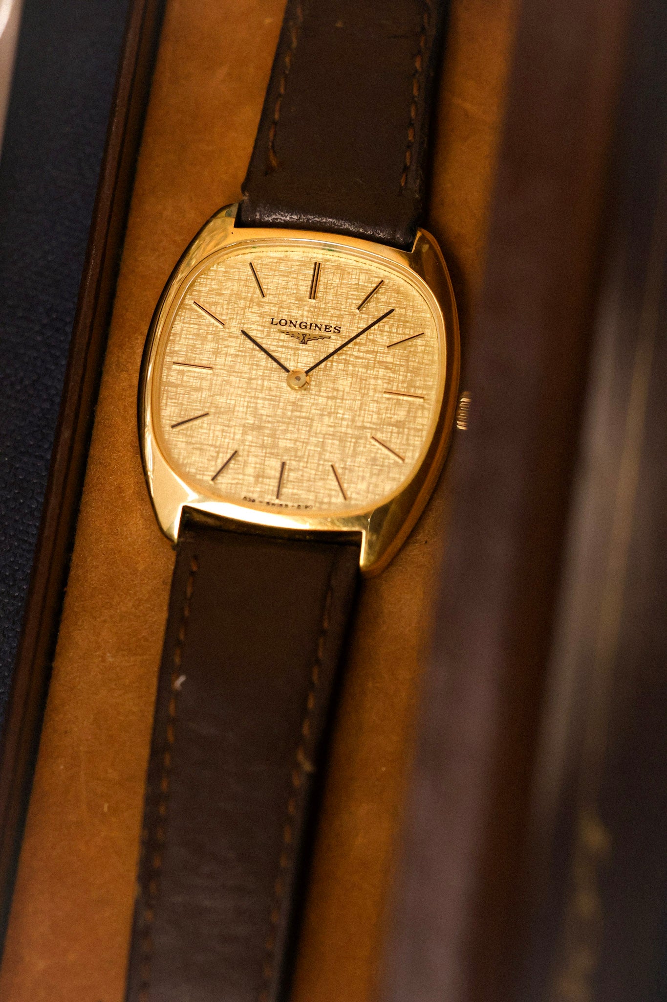 70s Longines Mechanical Linen Tonneau - In Box