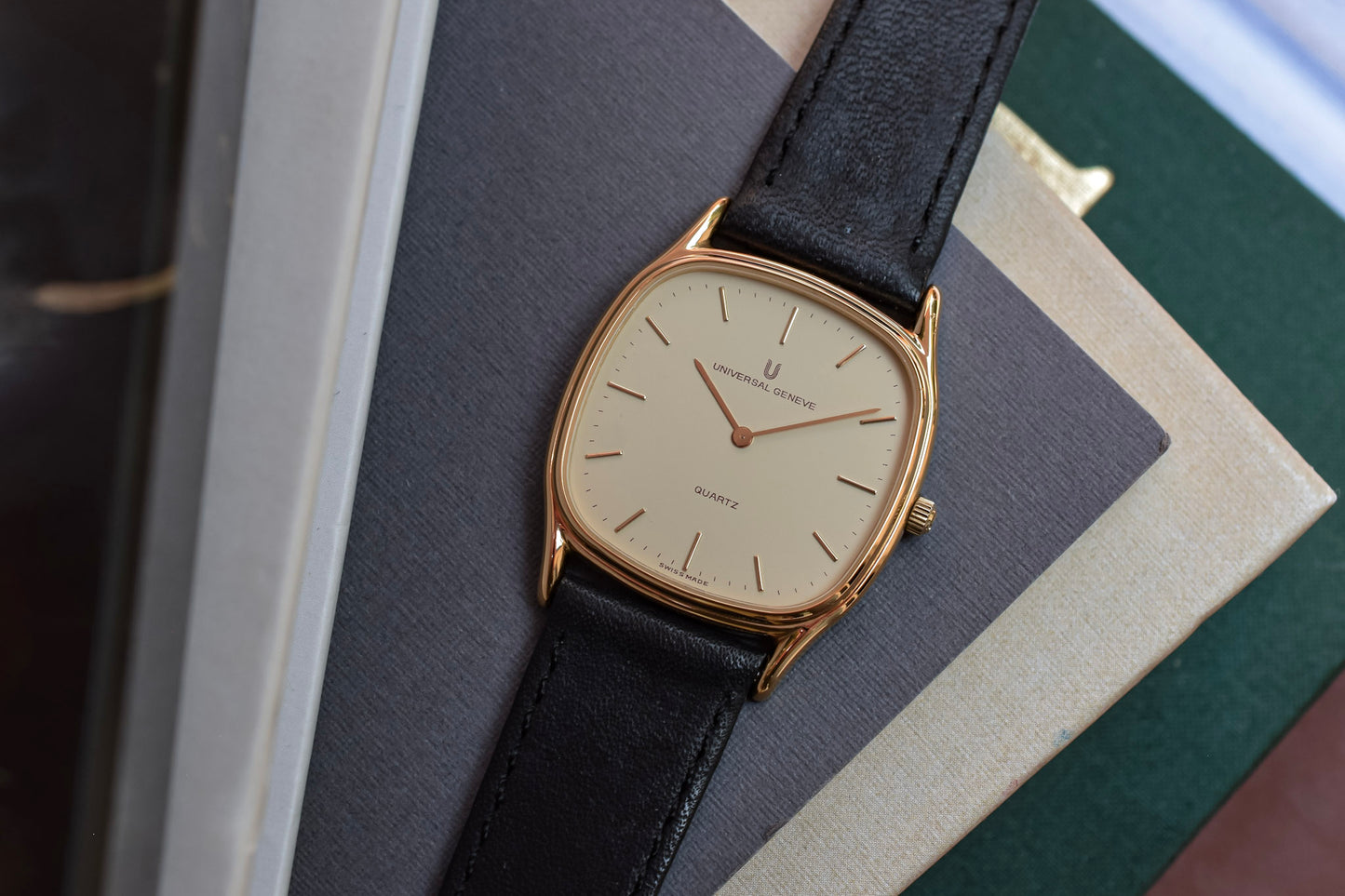Vintage 10K Gold Plated Universal Geneve Champagne Dial