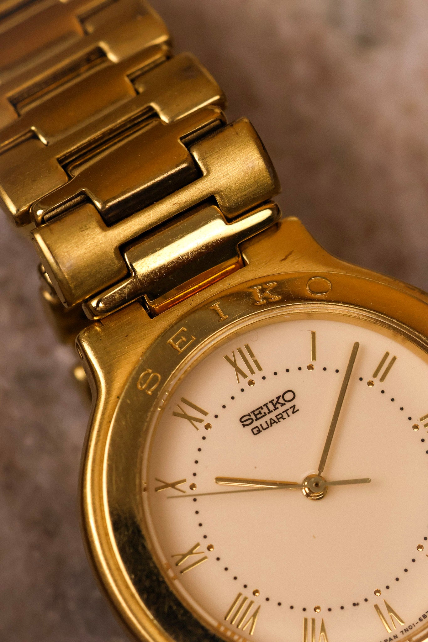 2002 Seiko Golden Signed Bezel Roman Sector
