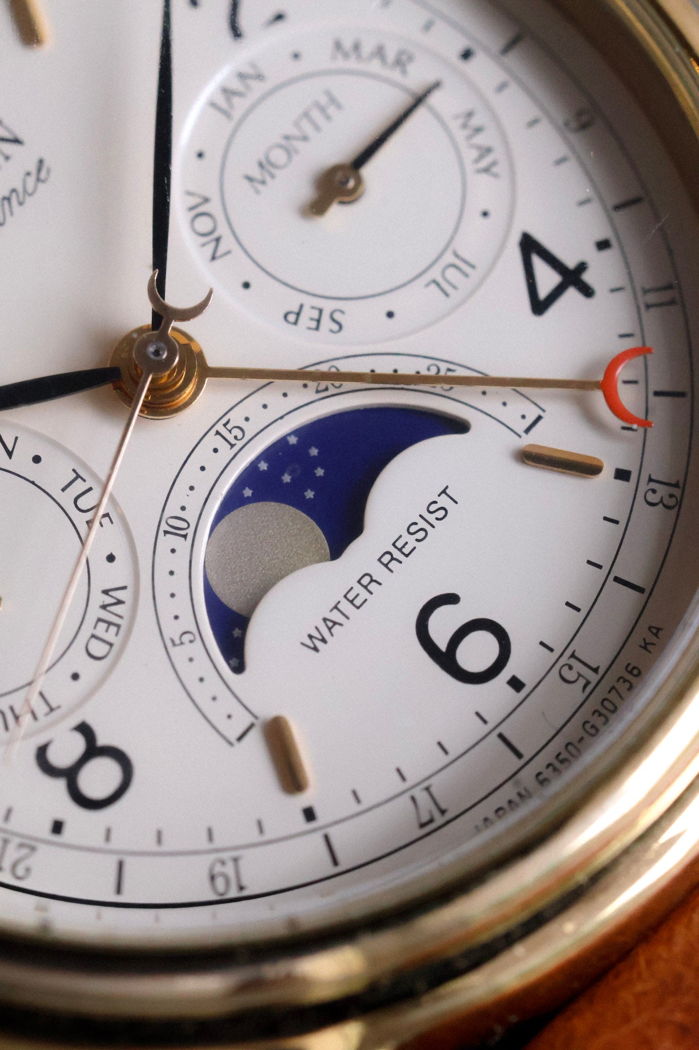 1990 Citizen Pointer Date Triple Calendar Moonphase