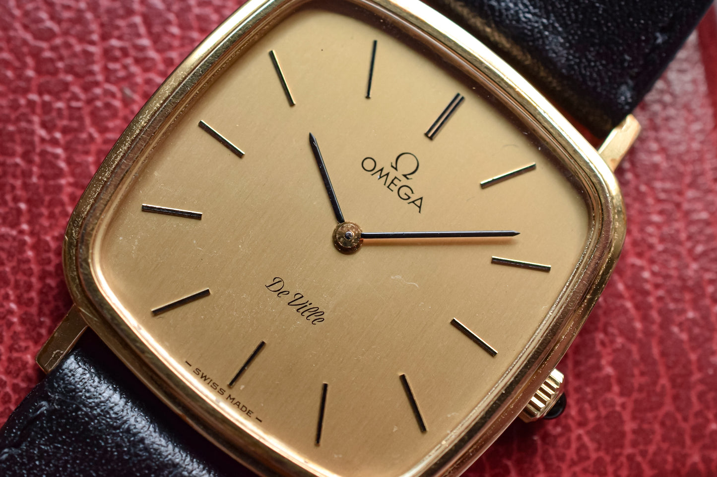 1970s Gold Plated Mechanical Omega TV - Serviced