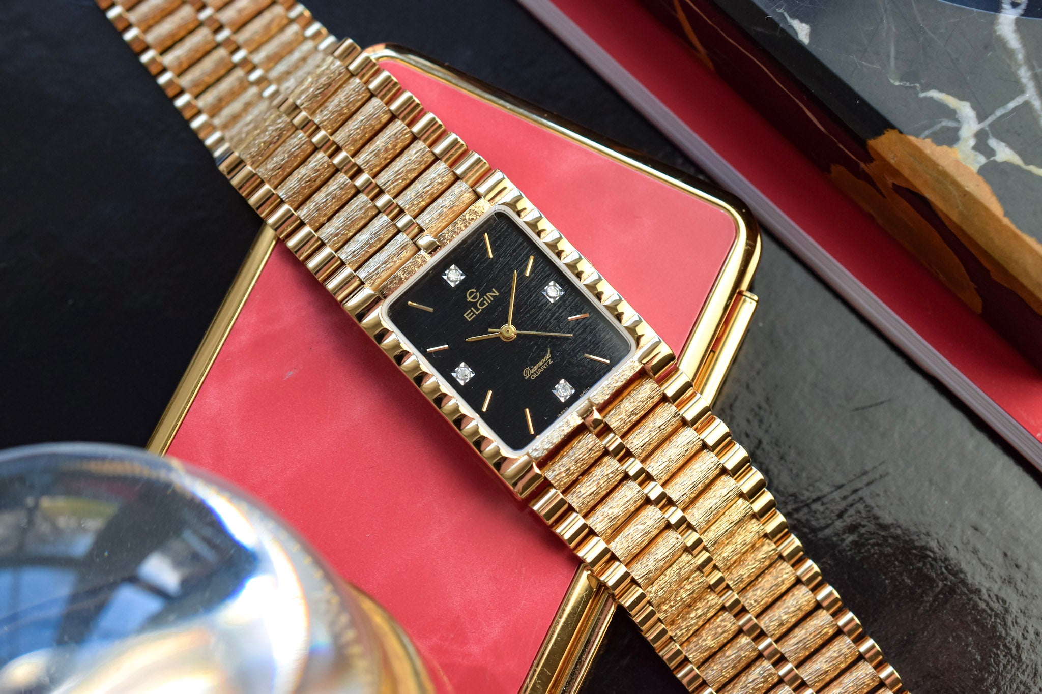 Gold elgin diamond outlet watch