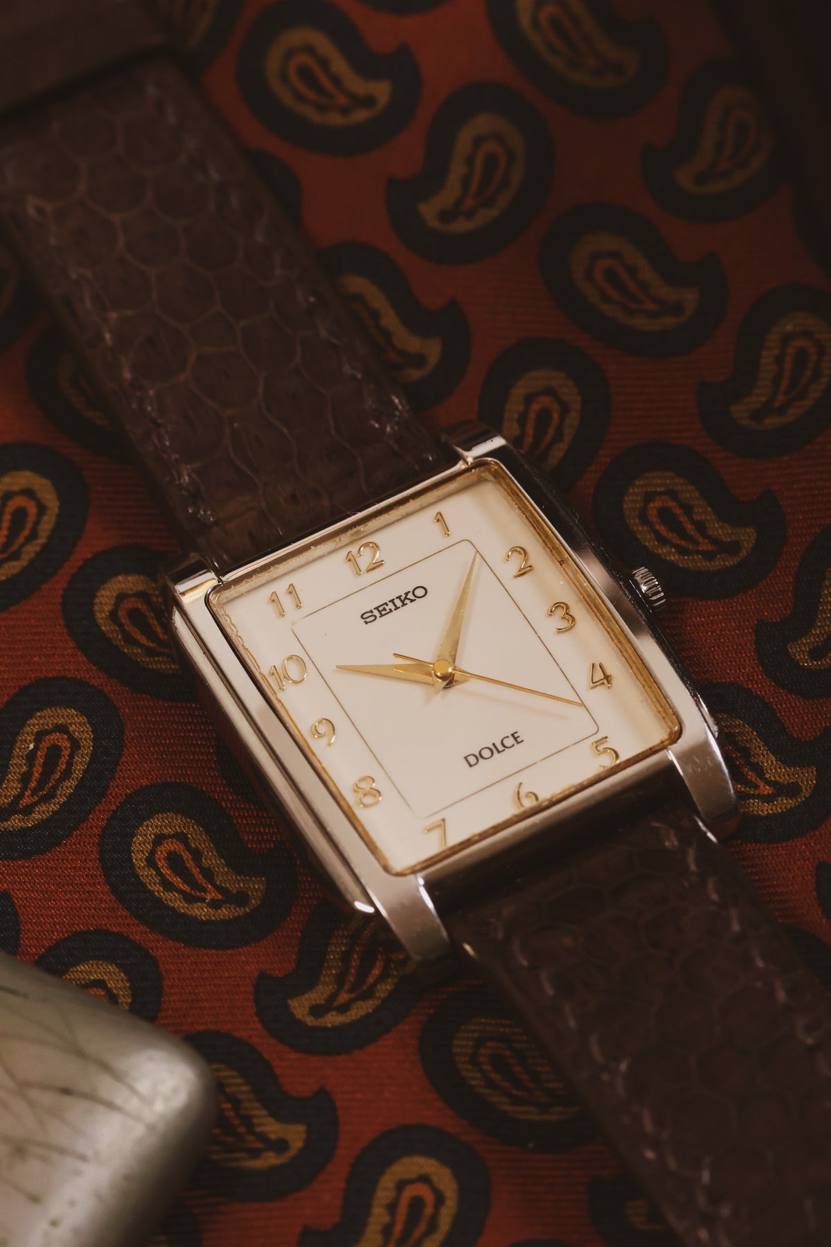 1995 Seiko Dolce Ivory Dial Stepped Case Tank