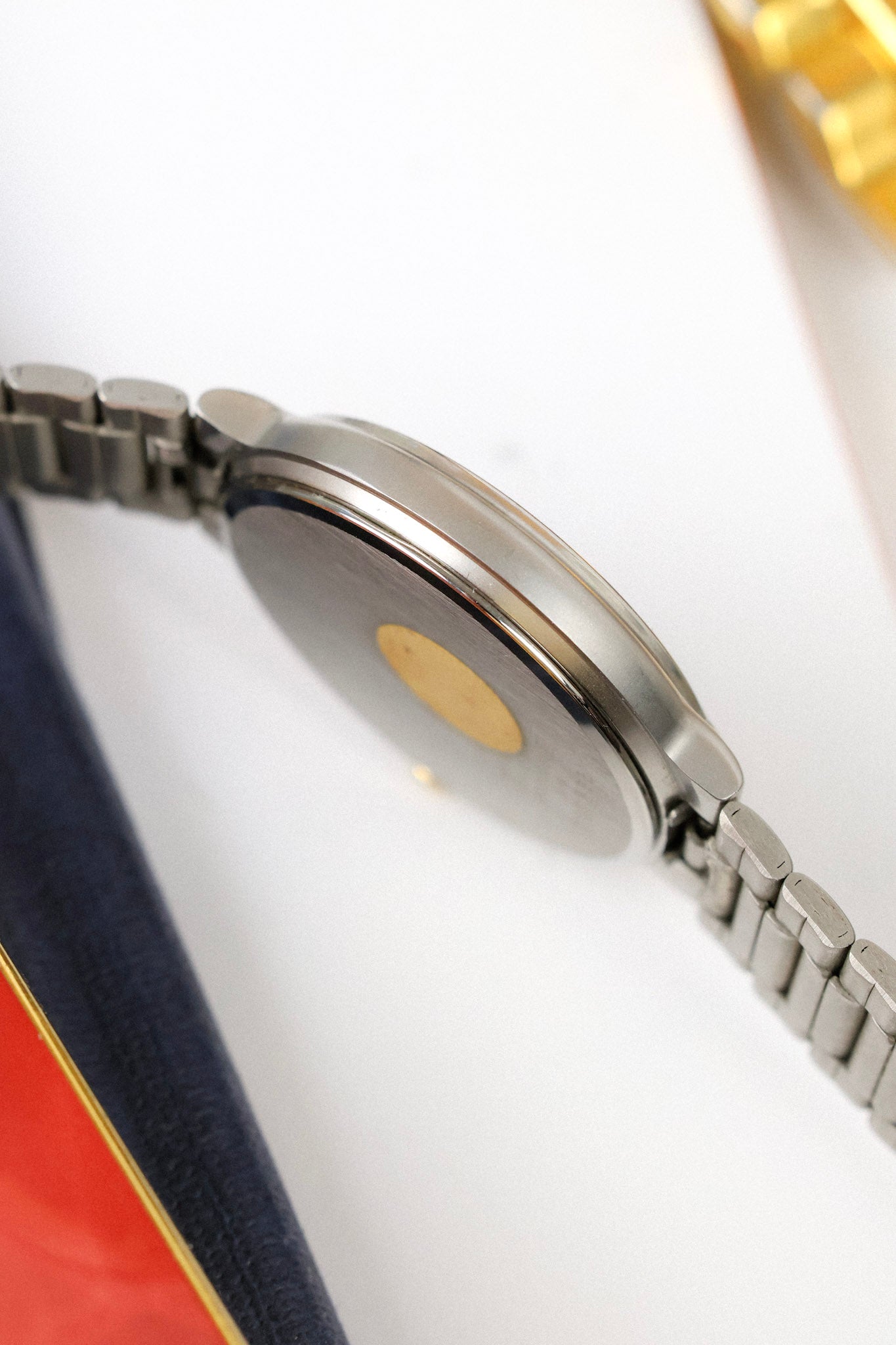 1997 Seiko SQ Graphite Script Font Day-Date