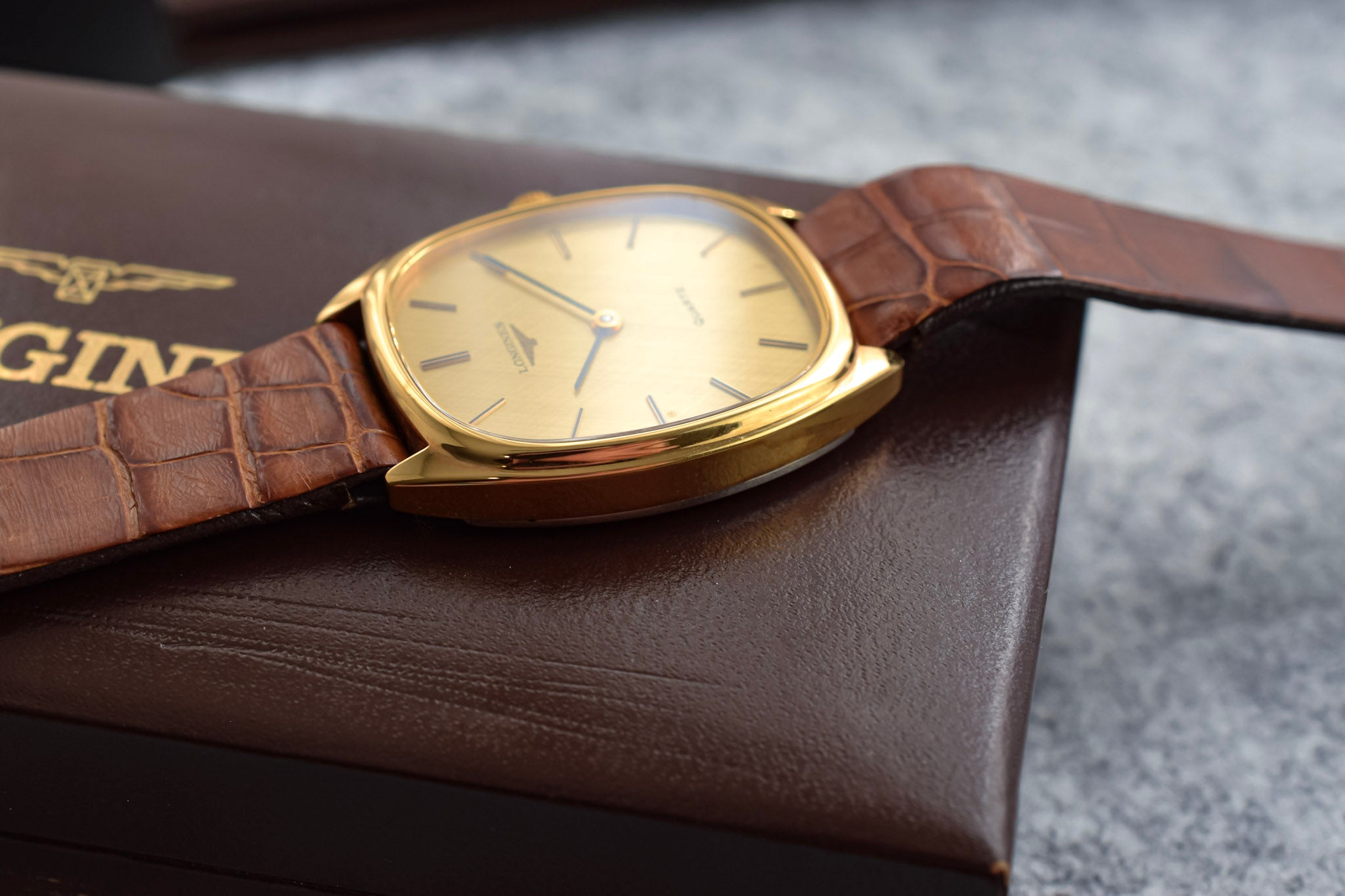 Vintage Longines Quartz Crosshatch Dial Ellipse – Oldtimer Watch Shop