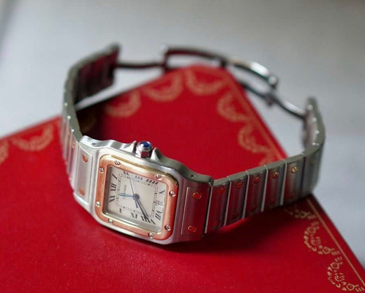 Neo-vintage Cartier Santos Galbee in box