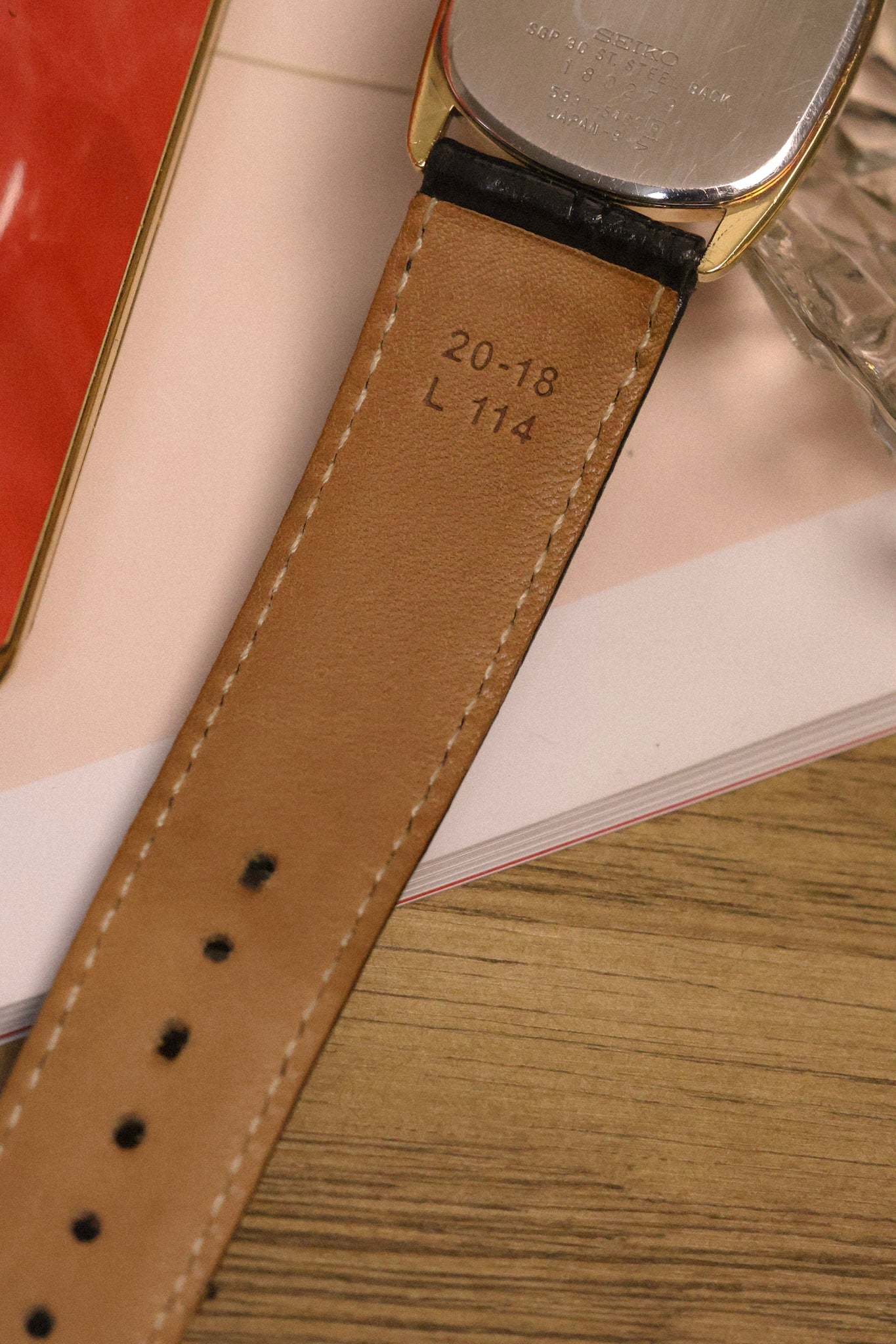 1981 Seiko Dolce Golden Snowflake Ellipse