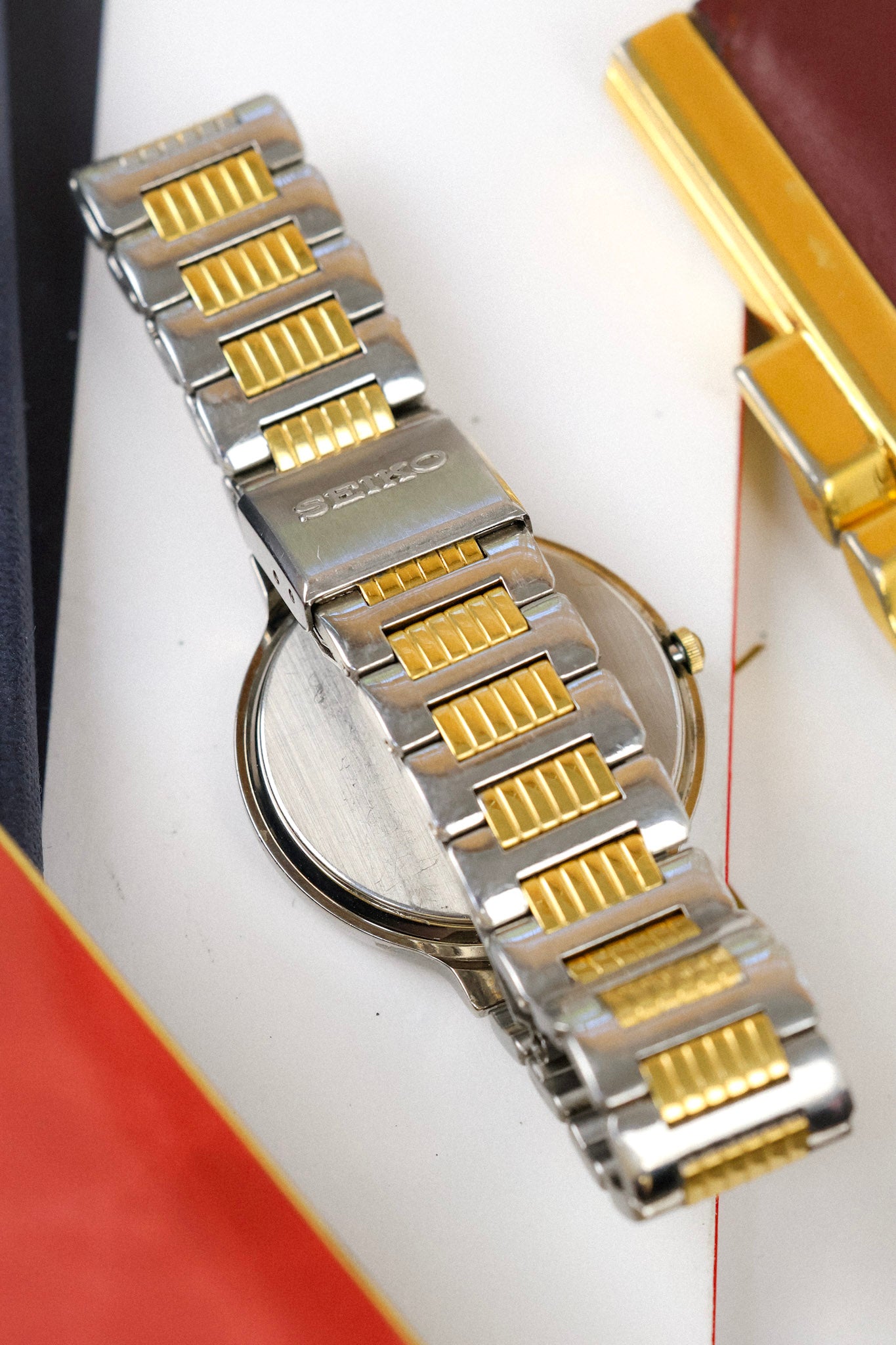 1990 Seiko SQ Champagne Script Font Day-Date