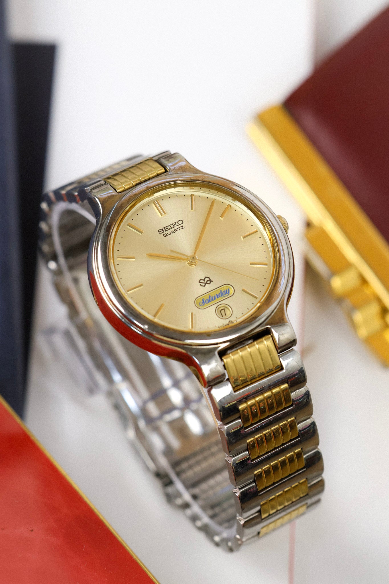 1990 Seiko SQ Champagne Script Font Day-Date