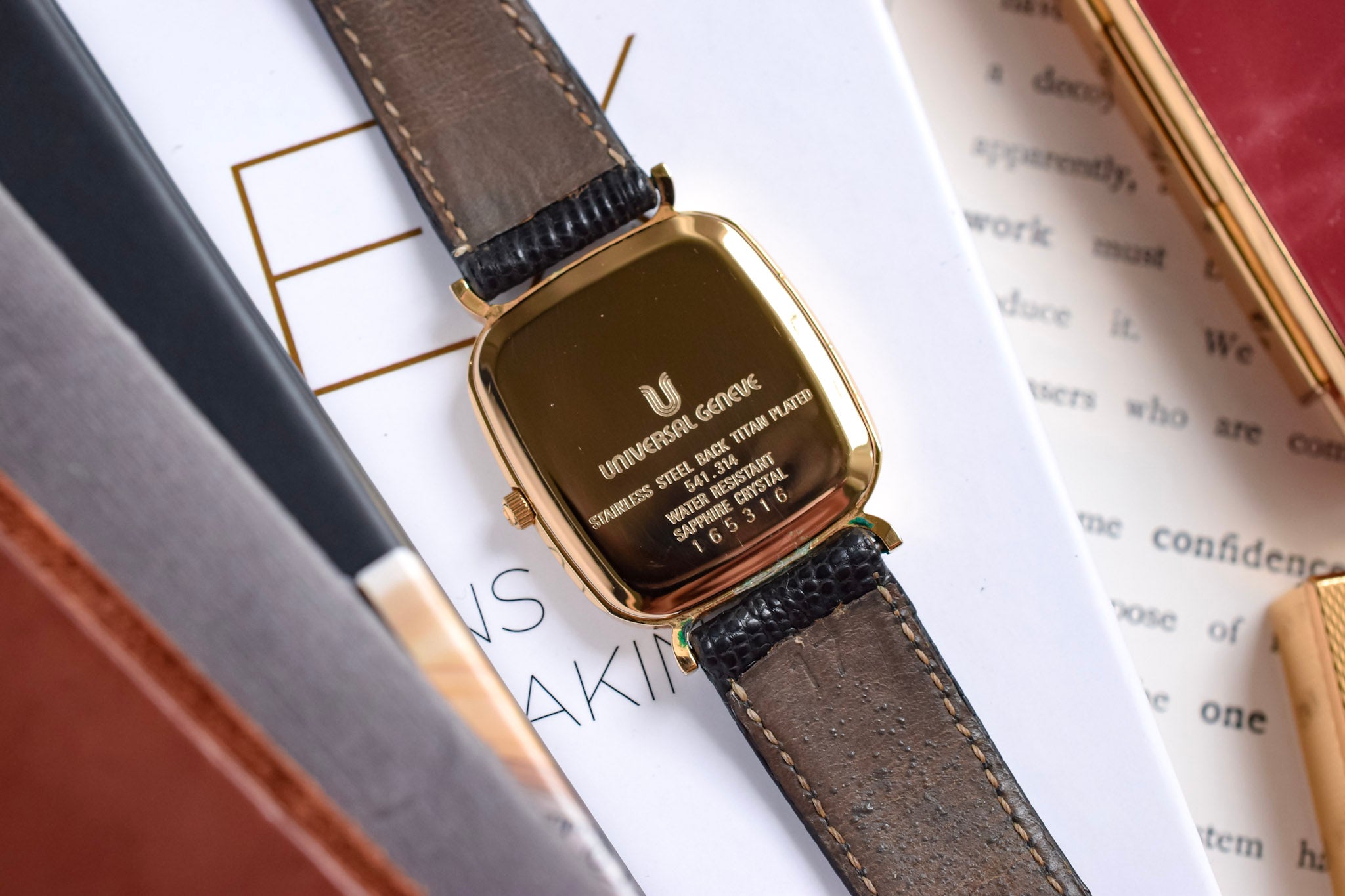 1990s Universal Geneve Bullhorn – Oldtimer Watch Shop