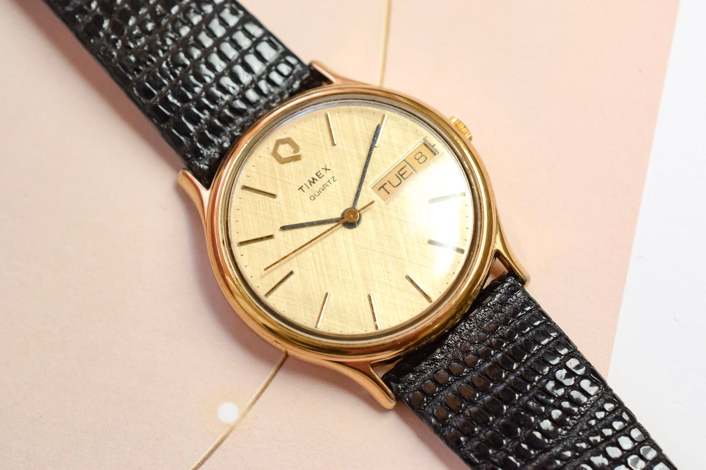 1985 Q Timex Quartz Linen Dial Day-Date