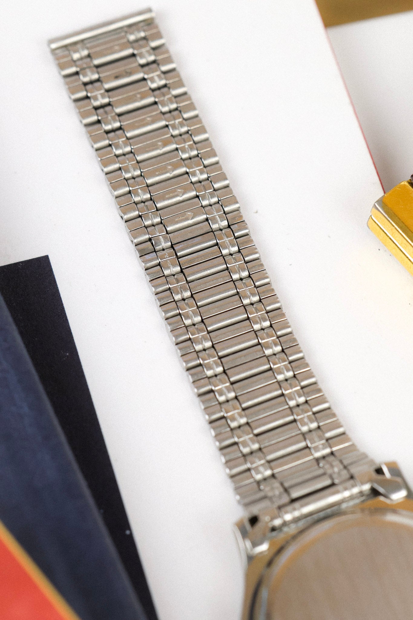 1988 Seiko SQ Geometric Script Font Day-Date